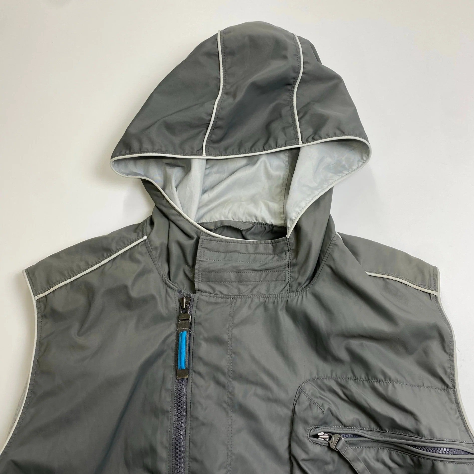 NIKE ナイキ / asymmetry tech hooded vest テック ベスト 立体ポケット SIZE：M