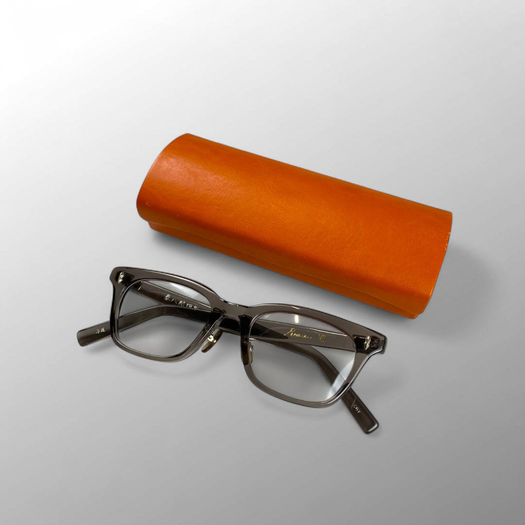 【美品】 金子眼鏡 × 泰八郎謹製 職人シリーズ / PREMIER VII 伊達メガネ クリアグレーフレーム 度なしクリアレンズ 参考定価：58,000+tax