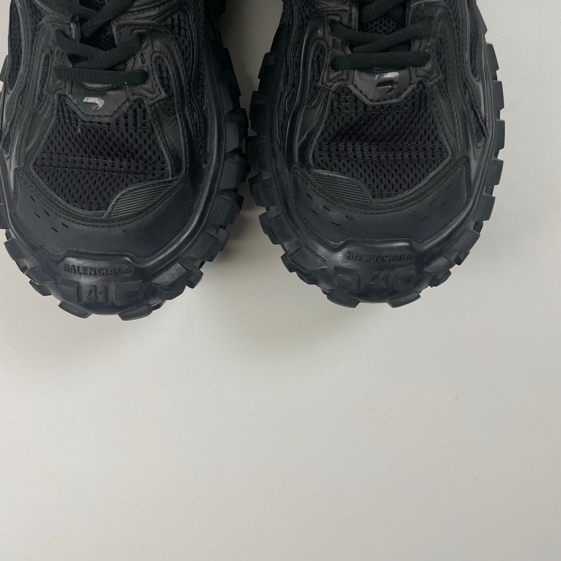 BALENCIAGA バレンシアガ / DEFENDER Bouncer 箱・袋・替え紐付 参考定価：158,000+tax SIZE:41