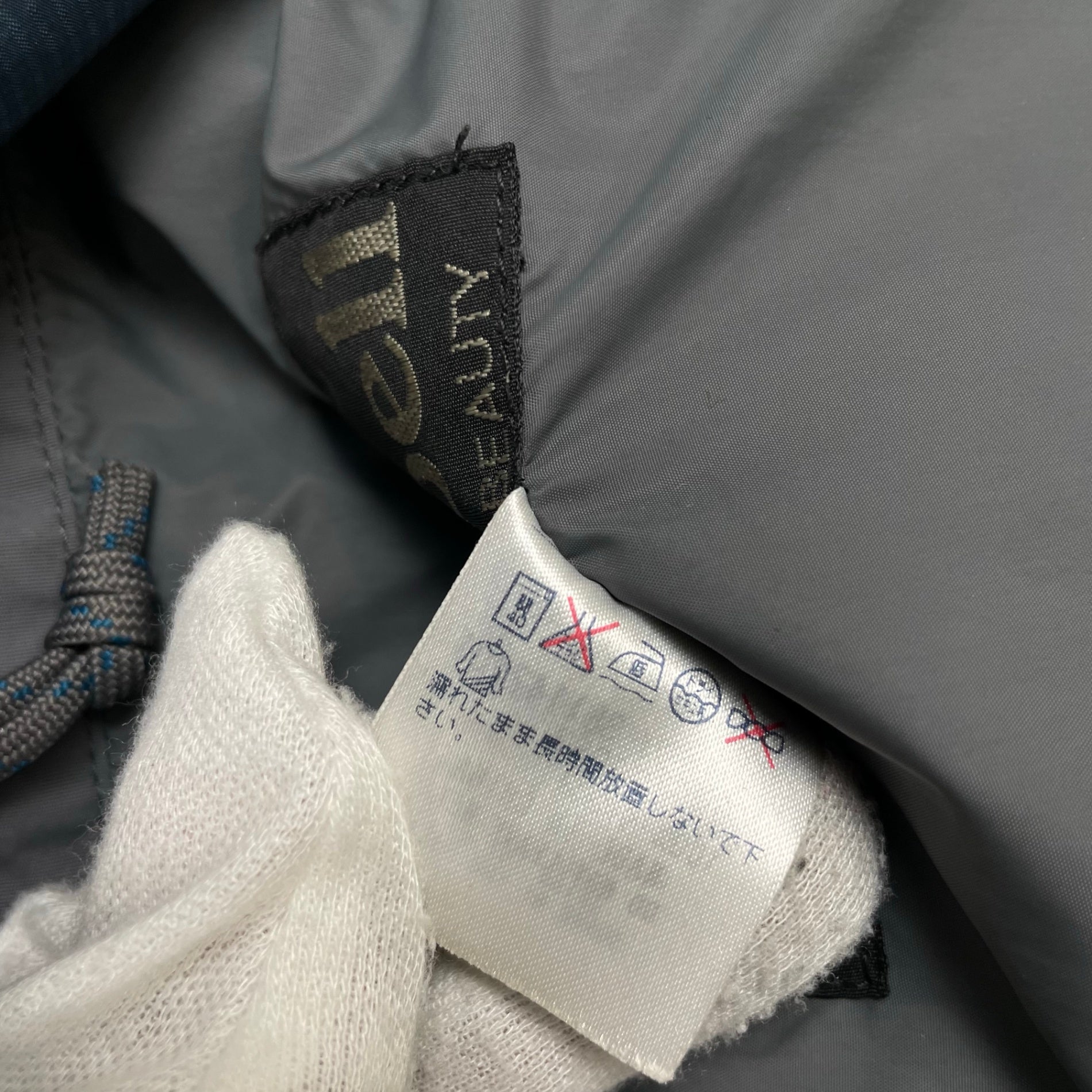 mont-bell モンベル / ヴェイルダウンパーカ ブラック 参考定価：41,800+tax SIZE:M