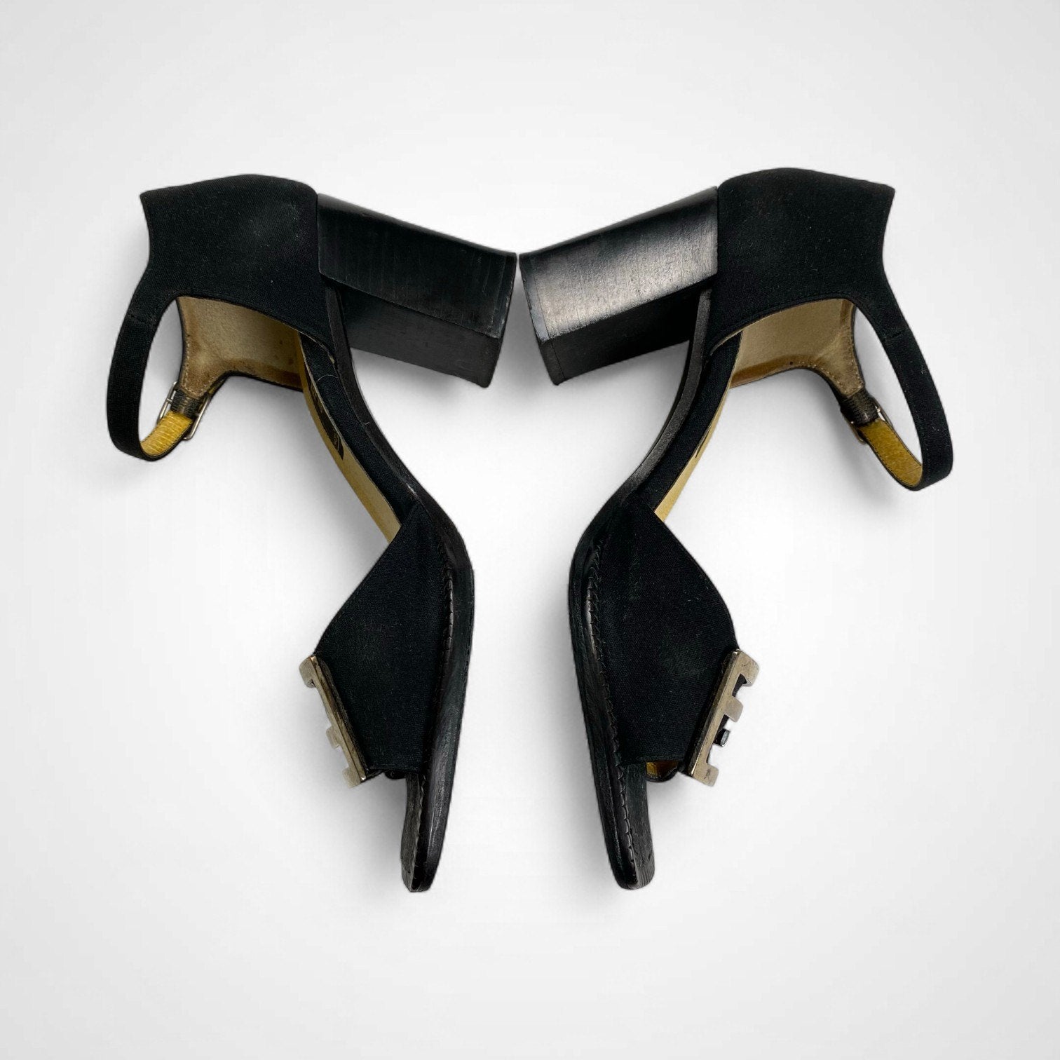 【訳アリ】 FENDI フェンディ / ズッカバックルサンダル チャンキーヒール ブラック SIZE:36(23cm程度)