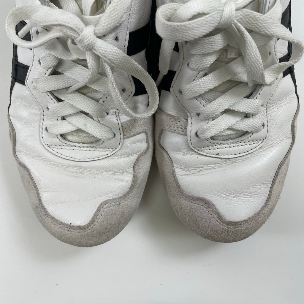 Onitsuka Tiger / SERRANOスニーカー 参考定価：16,000+tax SIZE:23.5cm