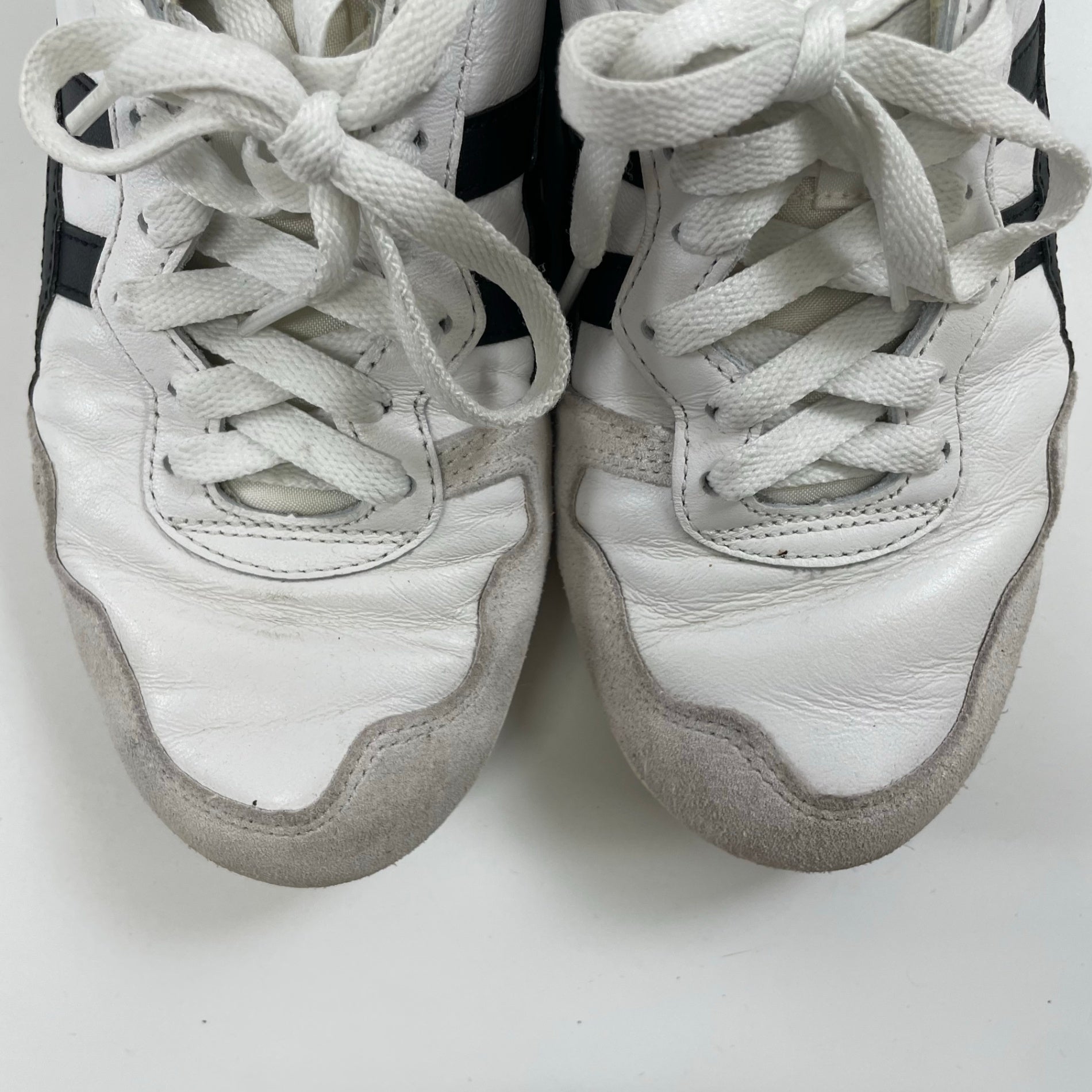 Onitsuka Tiger / SERRANOスニーカー 参考定価：16,000+tax SIZE:23.5cm