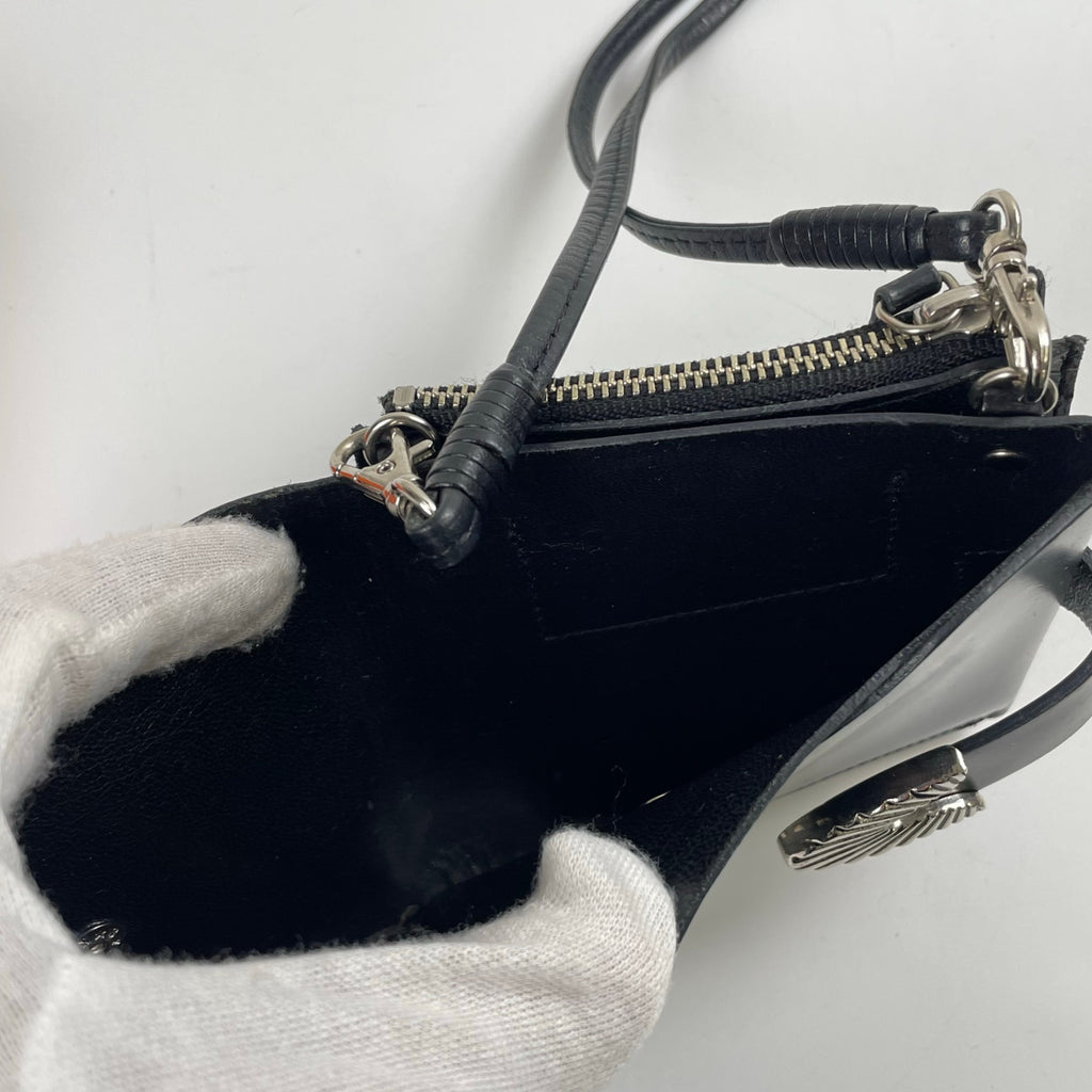 TOGA PULLA トーガプルラ / レザーショルダーウォレット 箱付 ブラック 参考定価：30,000+tax