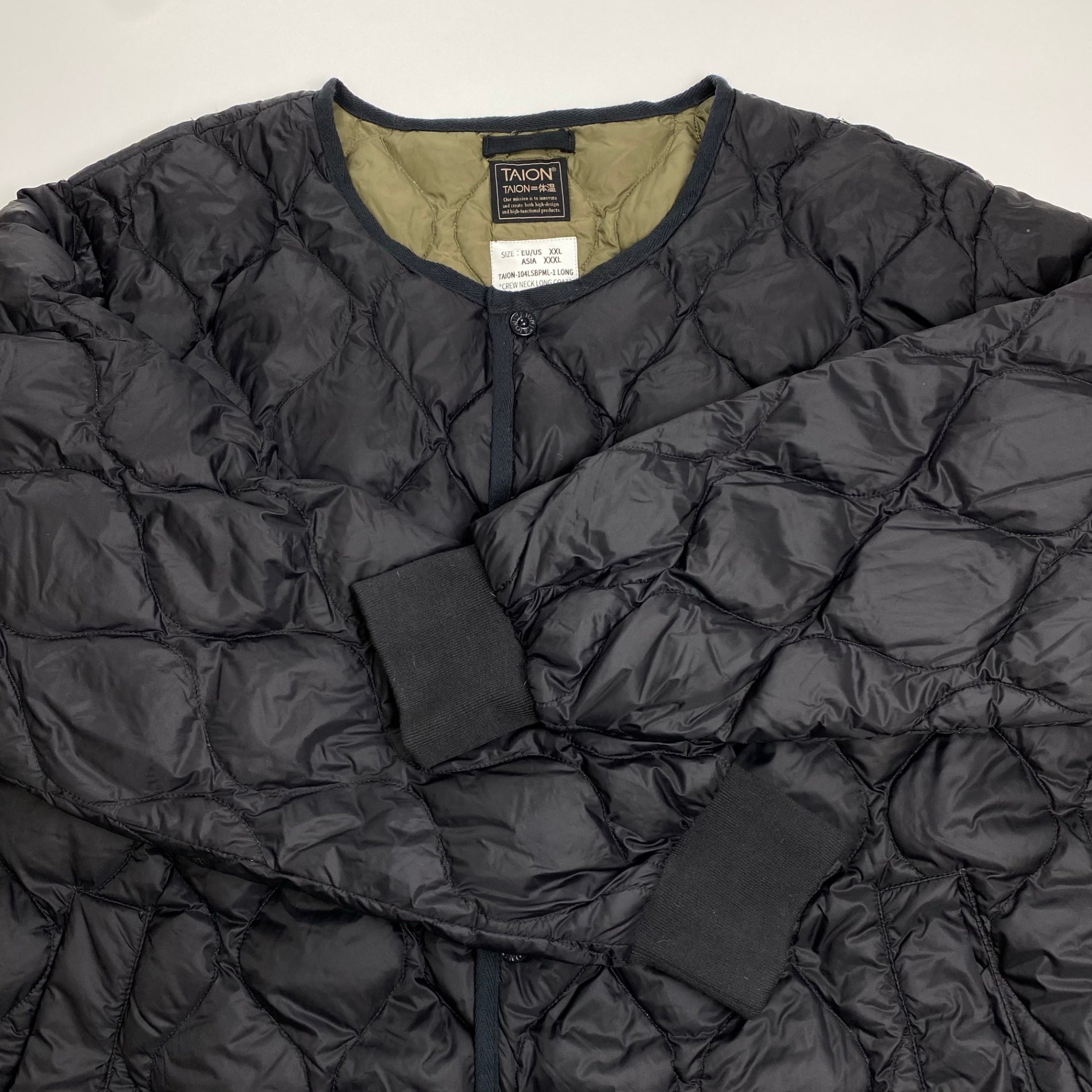 TAION タイオン / ミリタリー オーバーサイズクルーネック ダウンコート ブラック×オリーブ SIZE:XXXL