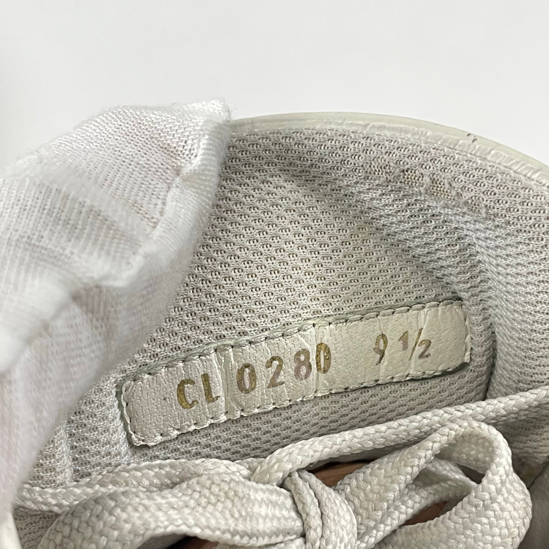 LOUIS VUITTON / ビバリーヒルズ ライン モノグラム レザー ローカットスニーカー 参考定価：160,000程度 SIZE：9 1/2