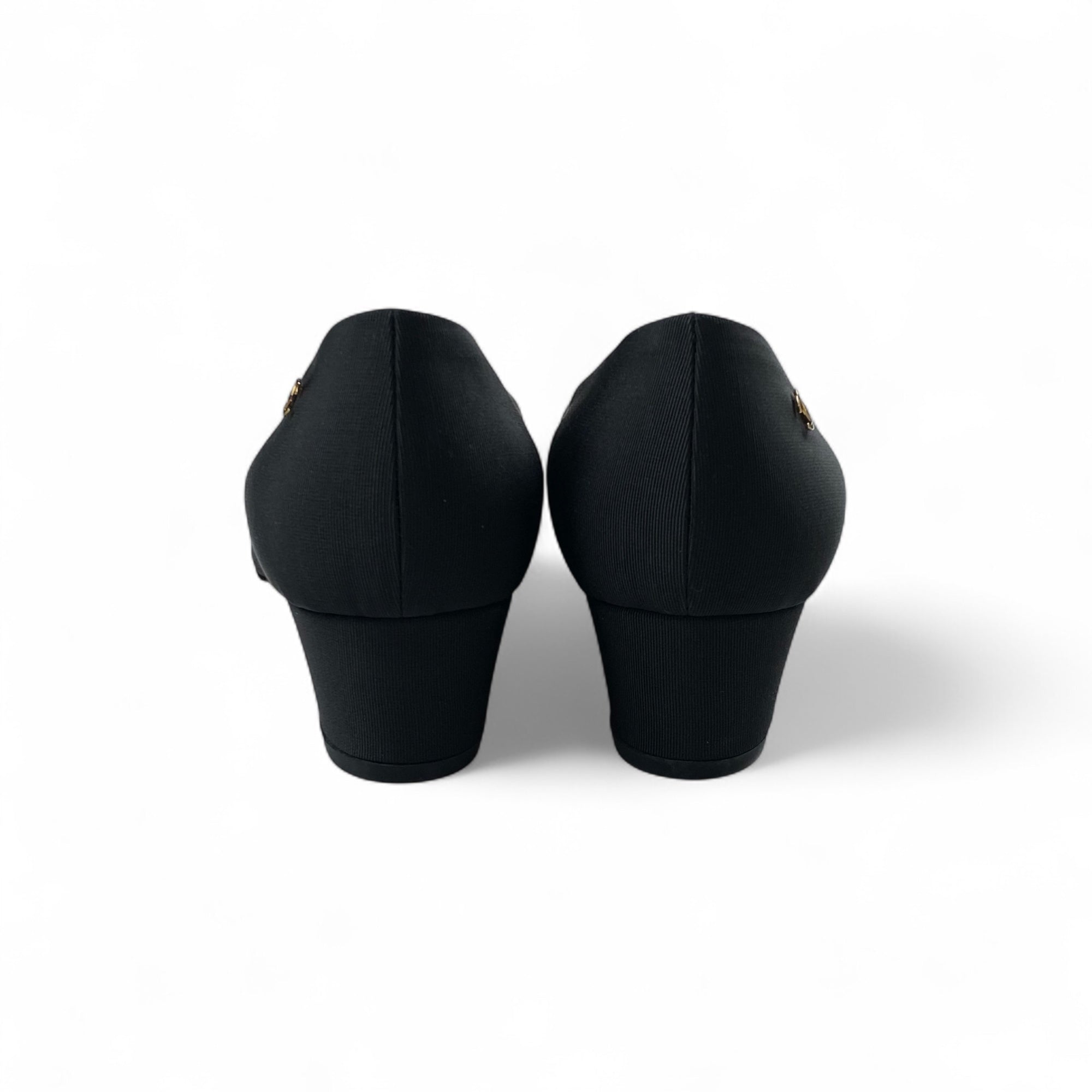 【極美品】 2016年 ラガーフェルド期 CHANEL シャネル / 三連パール×リボン ココマーク パンプス カール・ラガーフェルド期 SIZE:36 1/2 C（約23.5cm）