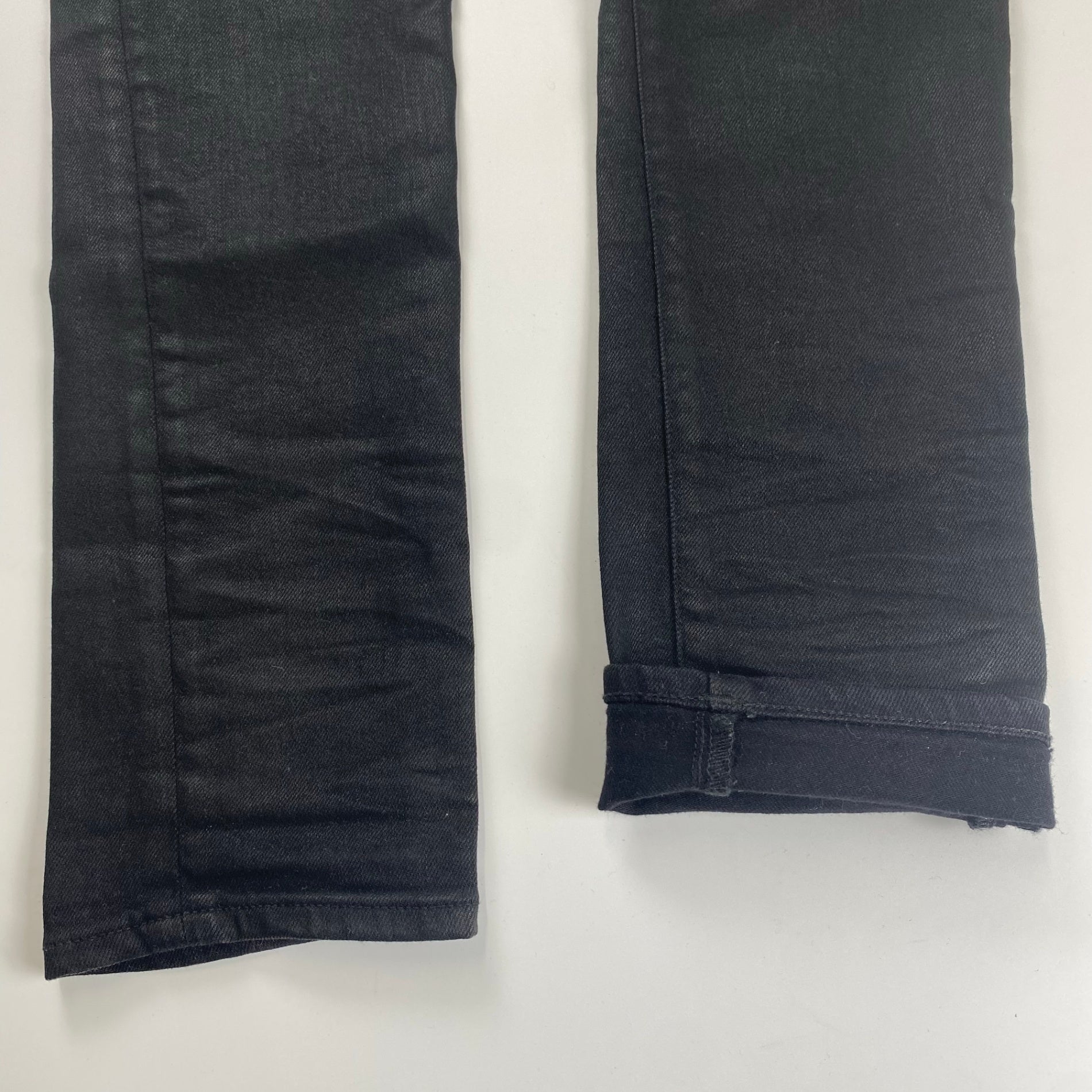 【タグ付】 SAINT LAURENT PARIS サンローラン パリ / コーティング スキニーデニムパンツ 527389 参考定価：80,000程度 SIZE：29