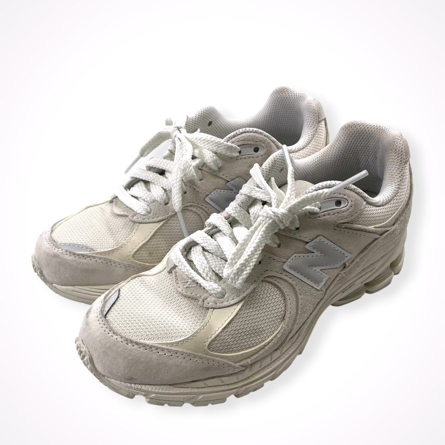 New Balance / 2002Rスニーカー 参考定価：20,000+tax SIZE:23cm