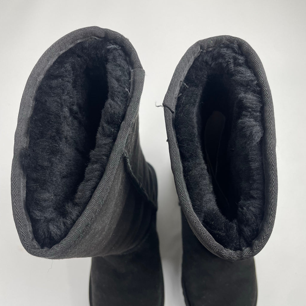 UGG アグ / CLASSIC TALL ムートンブーツ ブラック 参考定価：30,000程度 SIZE:23.5cm