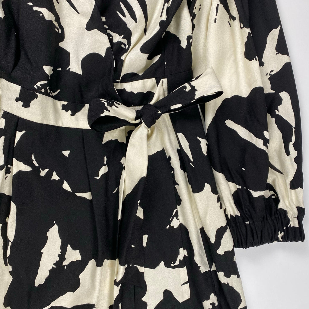 LIVIANA CONTI リビアナ コンティ / 総柄カシュクールワンピース ホワイト×ブラック 参考定価：45,000程度 SIZE:38
