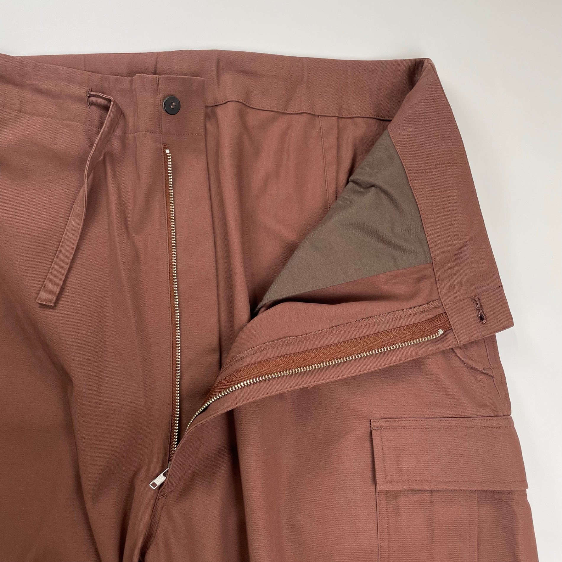 Cale カル / コットンギャバジンカーゴパンツ L'ECHOPPE取り扱い 参考定価：50,000+tax SIZE:4