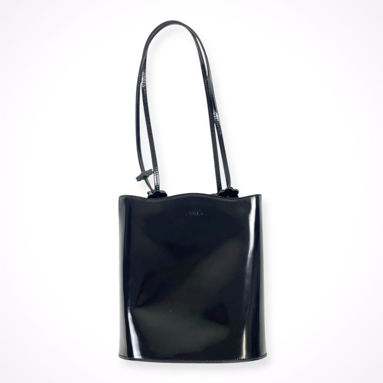 FURLA / パテントレザー フラワーチャームトートバッグ ブラック