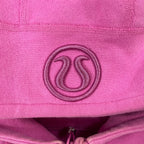 lulu lemon / ジップアップフーディー  オメガライン 参考定価：18,000程度