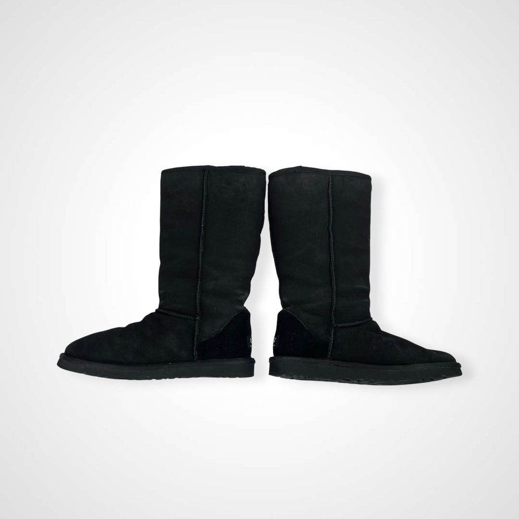 UGG アグ / CLASSIC TALL ムートンブーツ ブラック 参考定価：30,000程度 SIZE:23.5cm