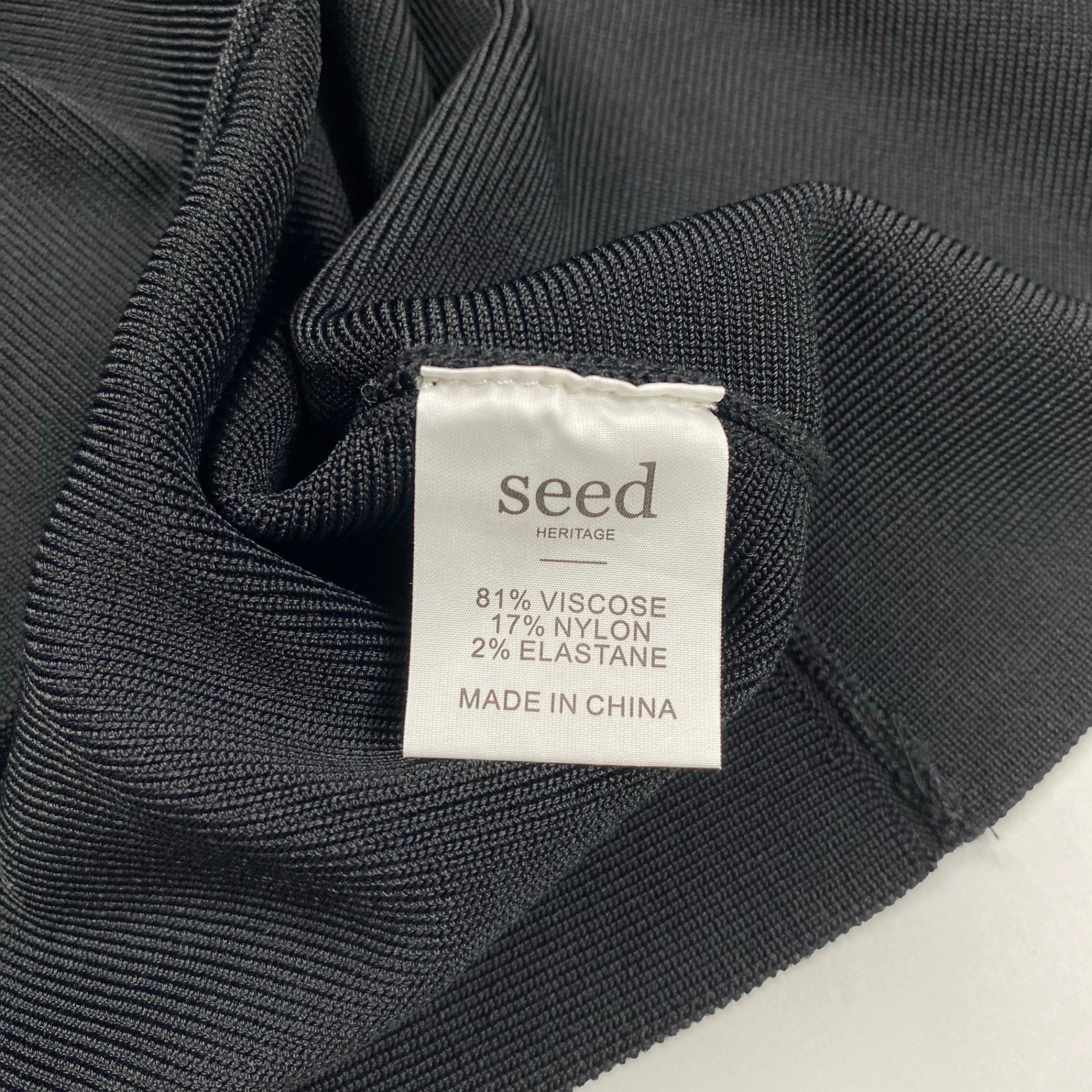 seed HARITAGE シード ヘリテージ / ニットミニスカート ブラック オーストラリア発 参考定価：12,000程度