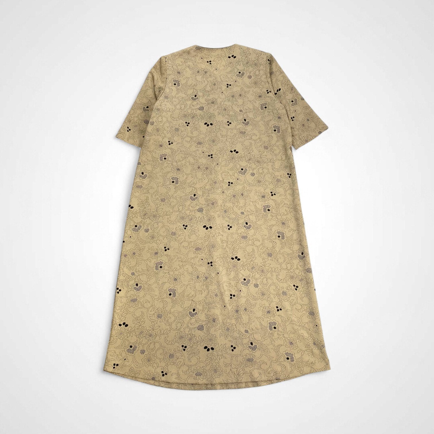 Hitoshi Tamura 詩仙堂 / ちりめん 点描 ワンピース くるみボタン 日本製 参考定価：35,000程度