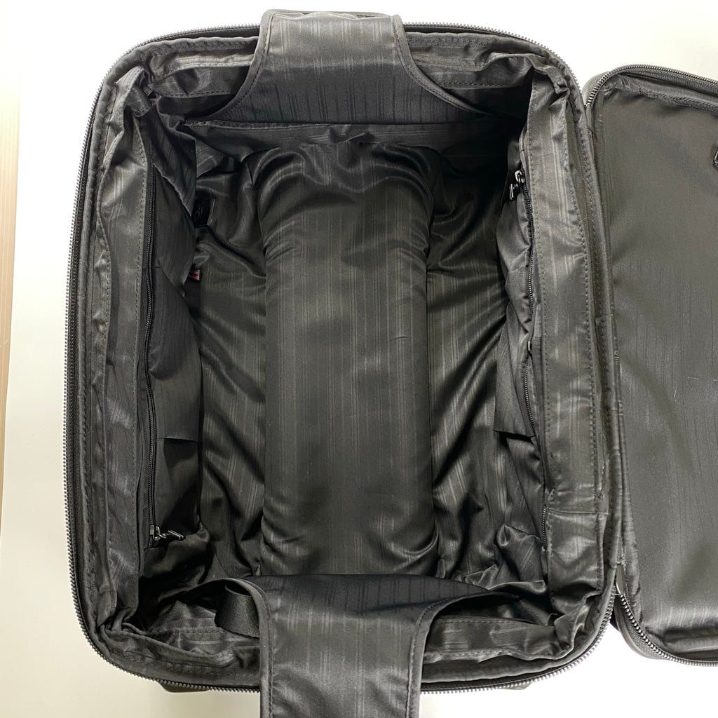 TUMI トゥミ / 26L収納 18インチ インターナショナル コンパクト キャリーオン ブラック 22018DH 参考定価：85,000+tax