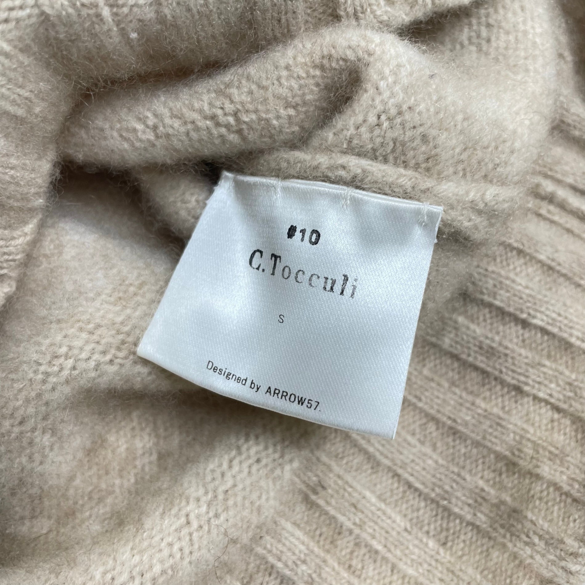 ARROW57 / 田中さんのセーター C.Tocculi カシミヤタートルネックニット comugi  SIZE：S