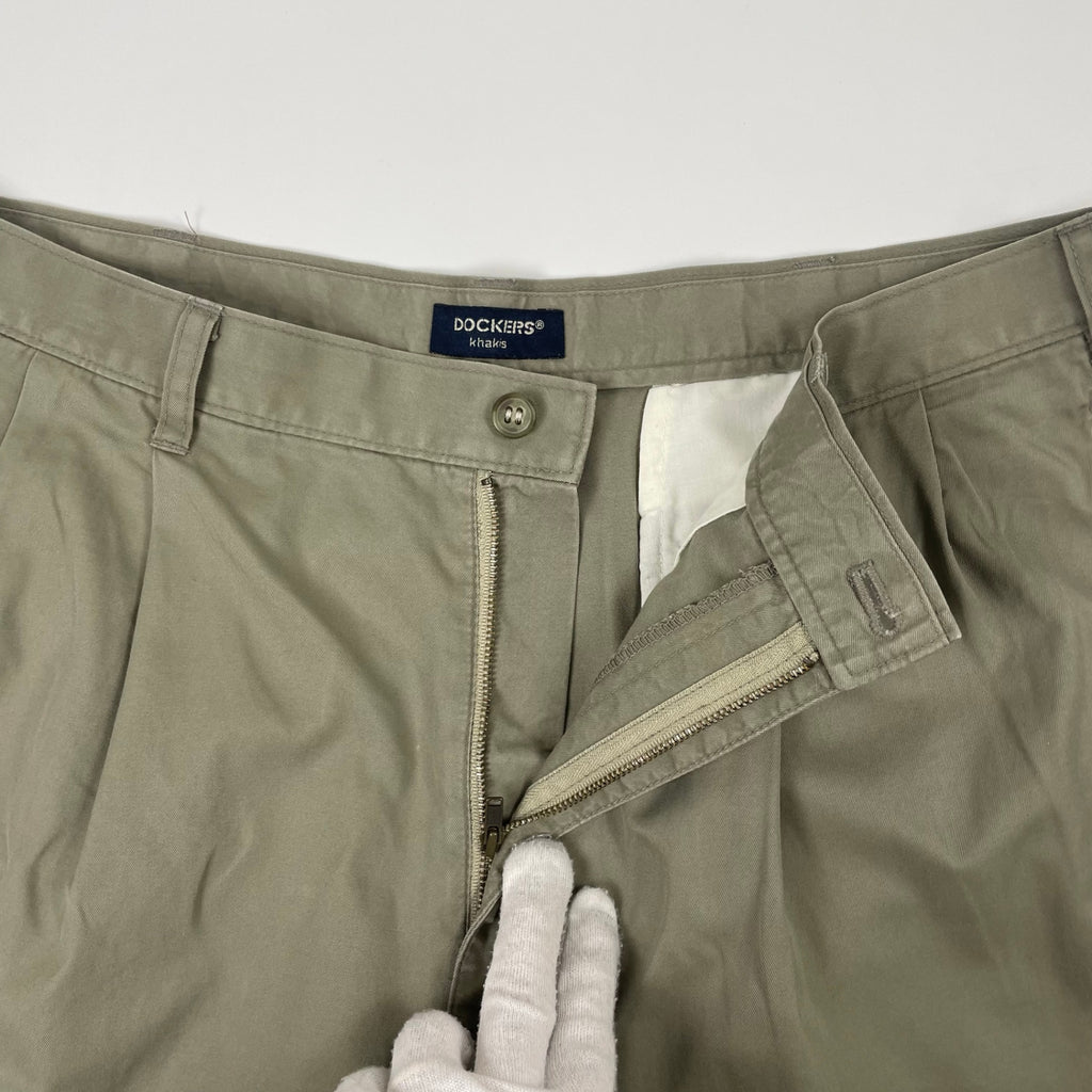 DOCKERS khakis / 2タックチノショーツ SIZE：W34