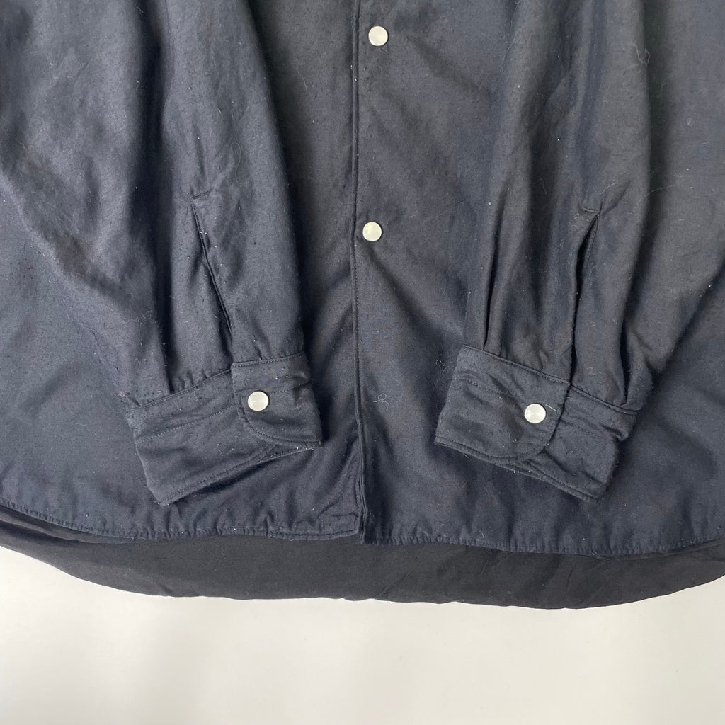 COMOLI / ナイロンシルク中綿 シャツジャケット 参考定価：60,000程度 SIZE:2