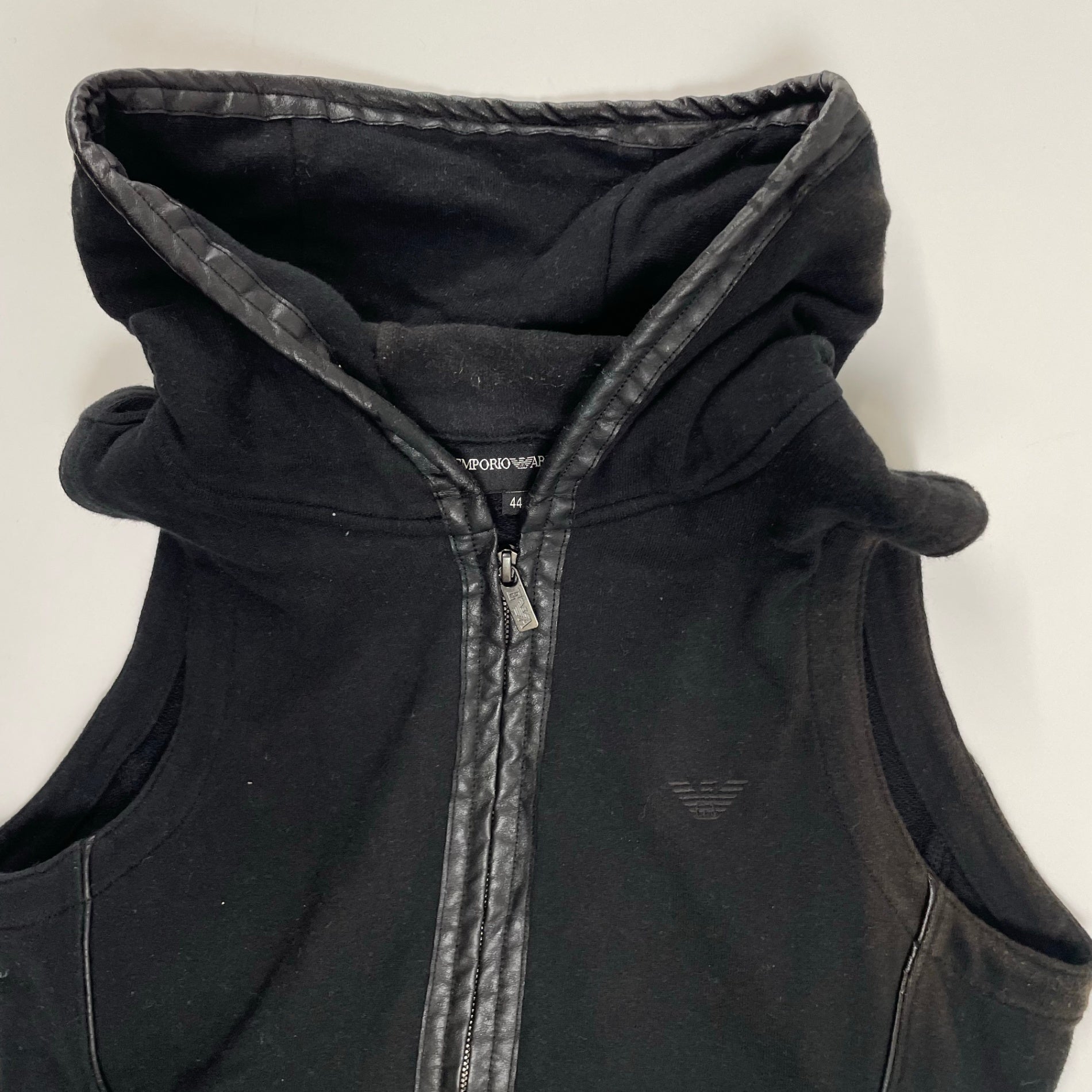 EMPORIO ARMANI エンポリオ アルマーニ / アーカイブフーディーベスト ブラック SIZE:44