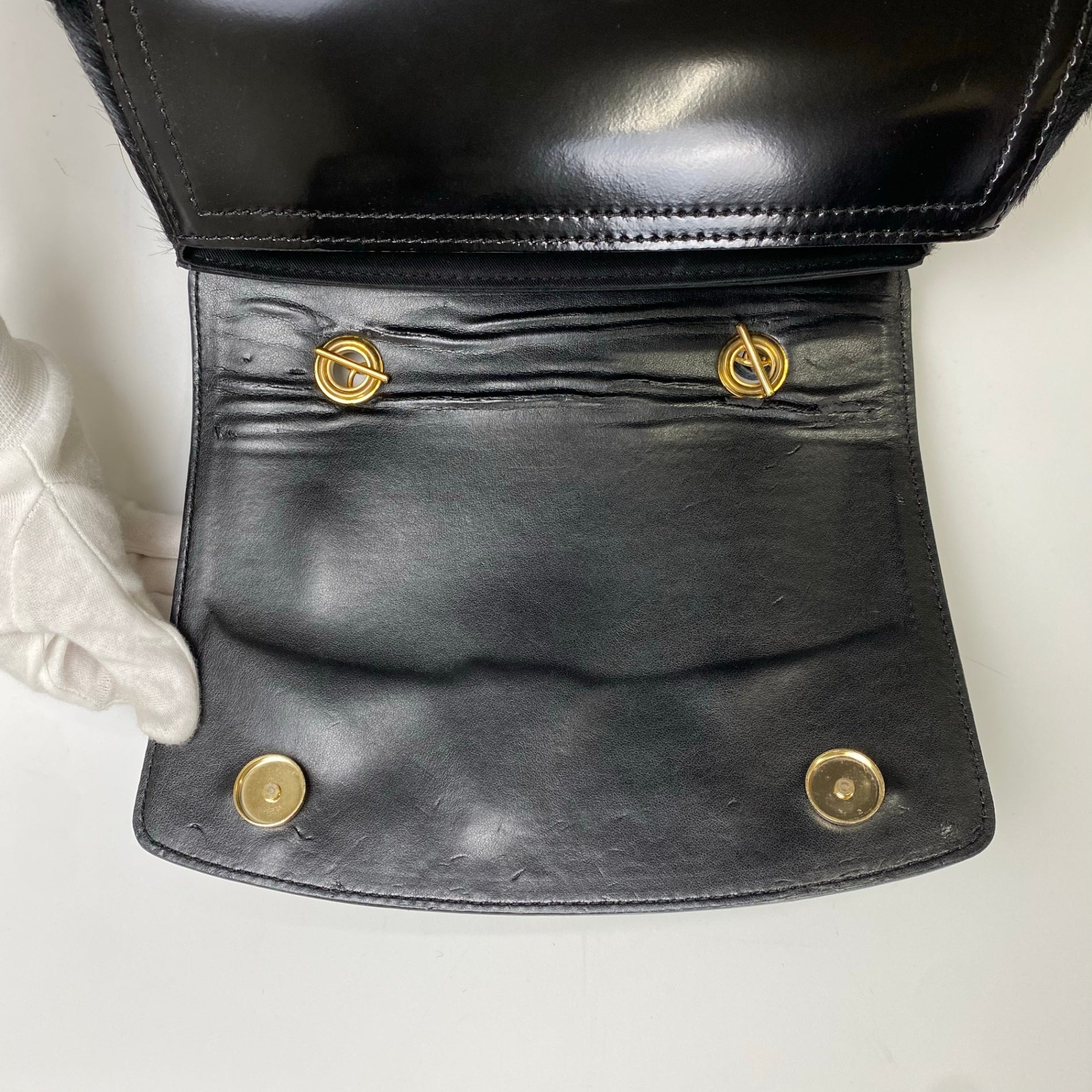 innue イヌエ / ハラコ チェーンハンドバッグ ブラック