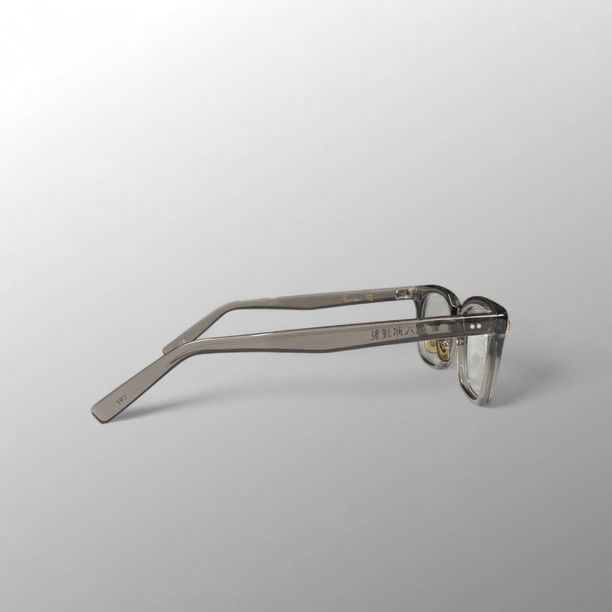 【美品】 金子眼鏡 × 泰八郎謹製 職人シリーズ / PREMIER VII 伊達メガネ クリアグレーフレーム 度なしクリアレンズ 参考定価：58,000+tax