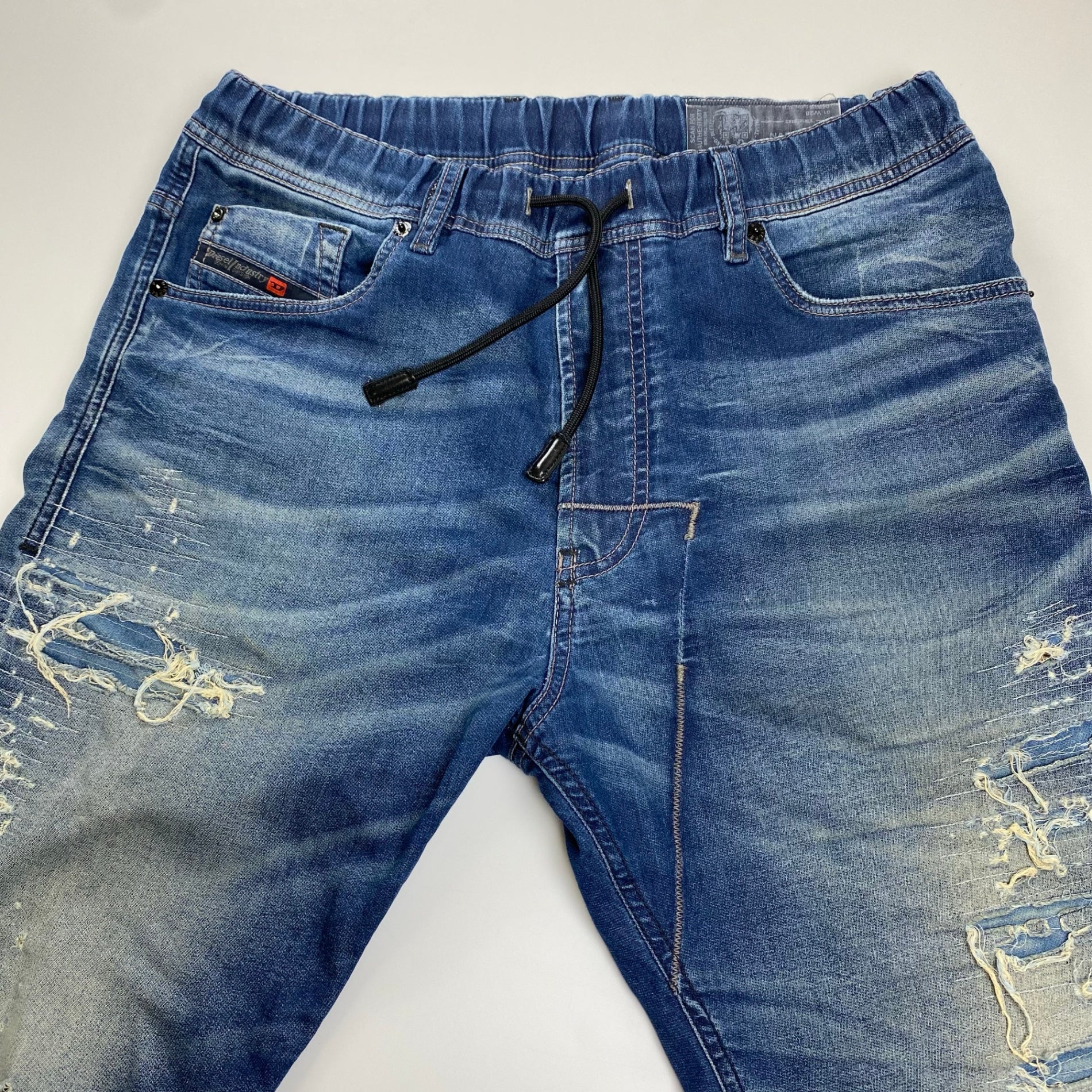 DIESEL ディーゼル / NARROT-NE ジョグジーンズ 0683S STRETCH 参考定価：45,000程度 SIZE:28