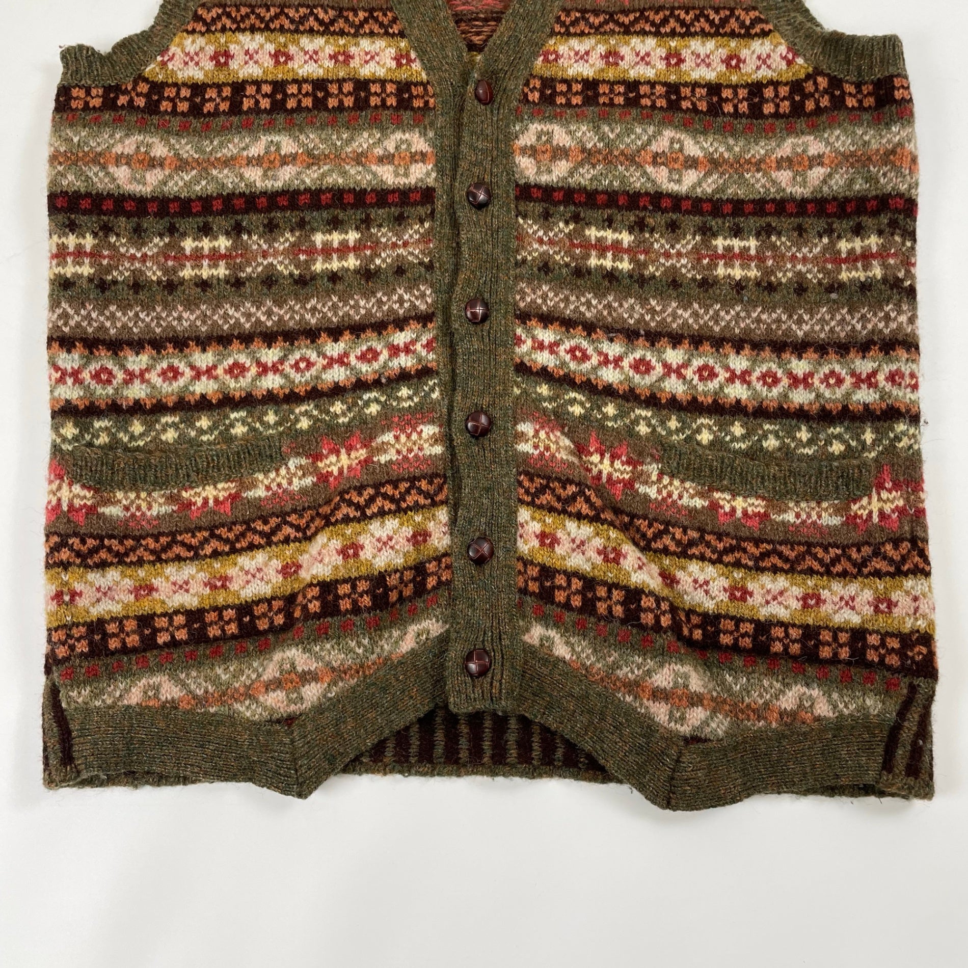 Jamieson's × BEAMS PLUS / フェアアイルニットベスト SIZE:XL – BAUM Jamieson's × BEAMS PLUS / フェアアイルニットベスト SIZE:XL – BAUM