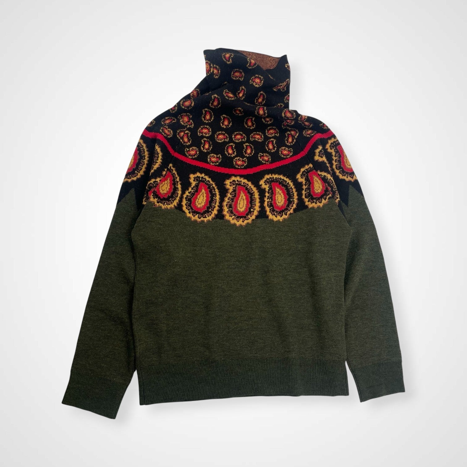 TOGA PULLA トーガプルラ / ペイズリータートルネックニット 参考定価：40,000程度 SIZE:36