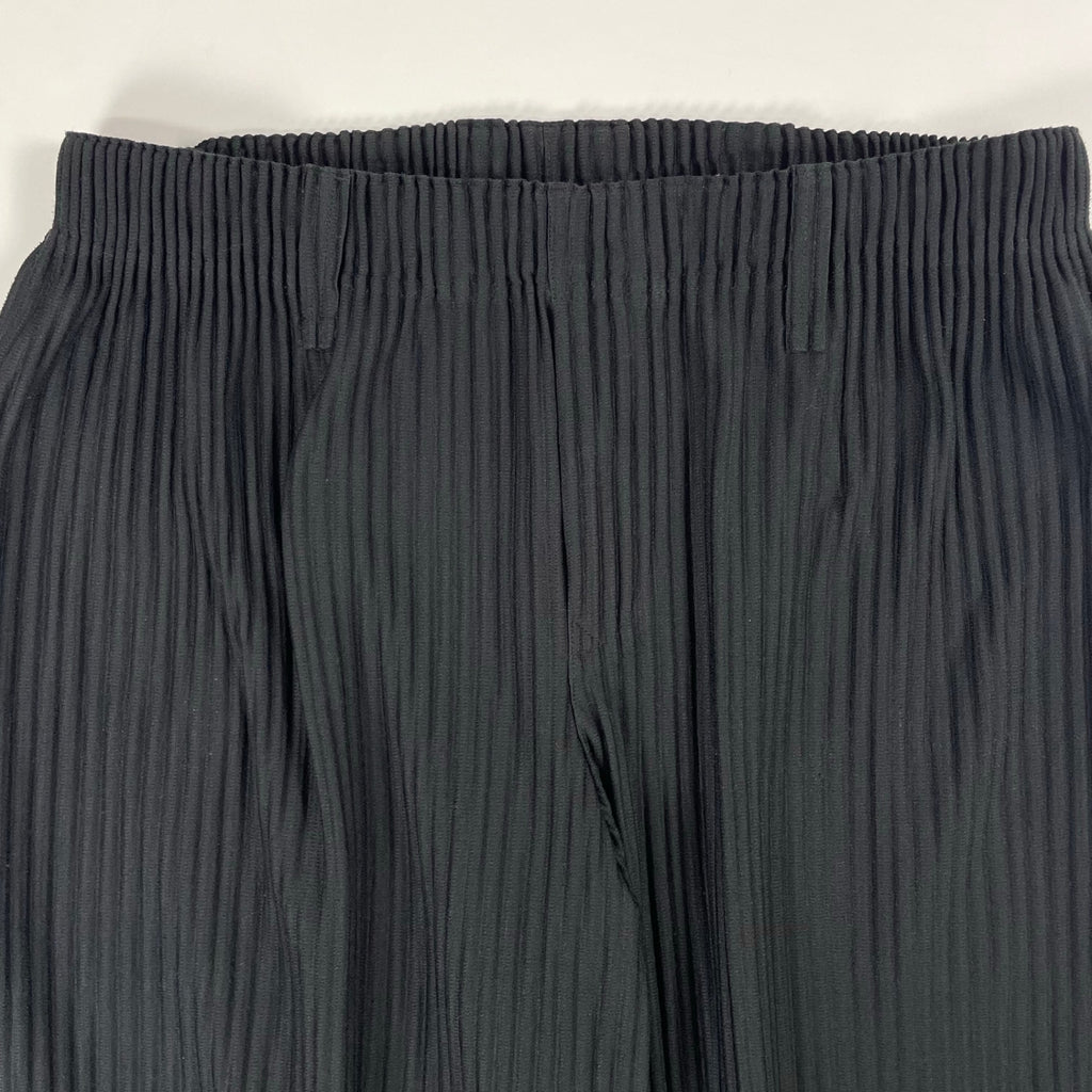 HOMME PLISSE ISSEY MIYAKE / 23年 7分丈プリーツワイドパンツ ブラック SIZE：3