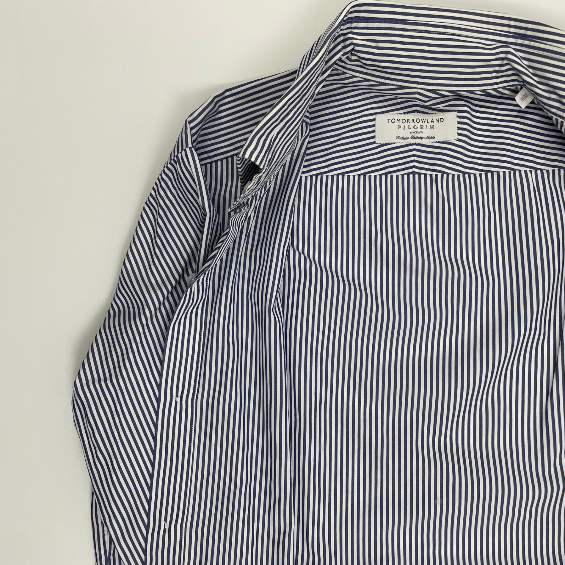 TOMORROWLAND トゥモローランド / ボタンダウンストライプシャツ 参考定価：15,000程度 SIZE：38