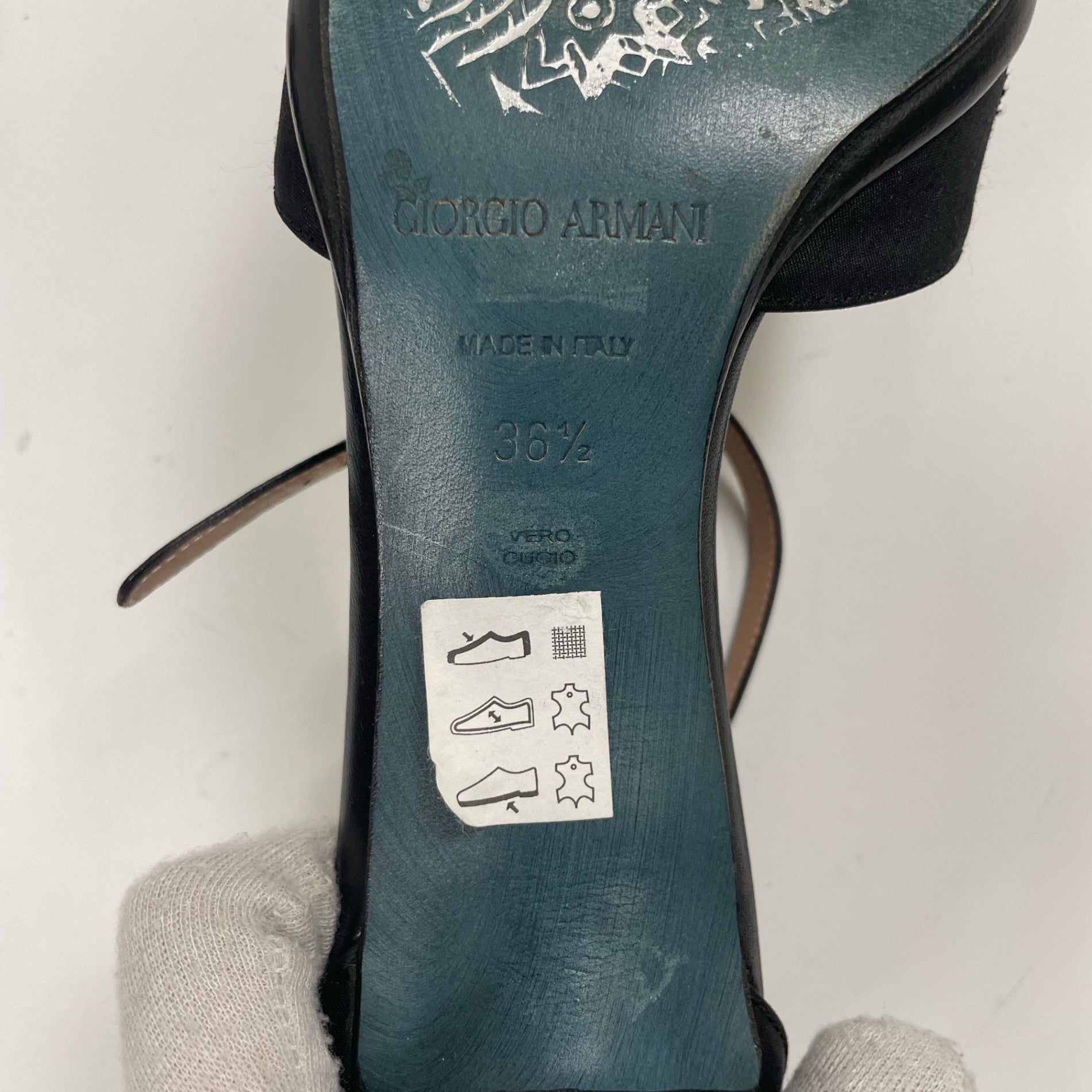 GIORGIO ARMANI / ペイントフラワーパンプス 参考定価：220,000程度 SIZE:36 1/2