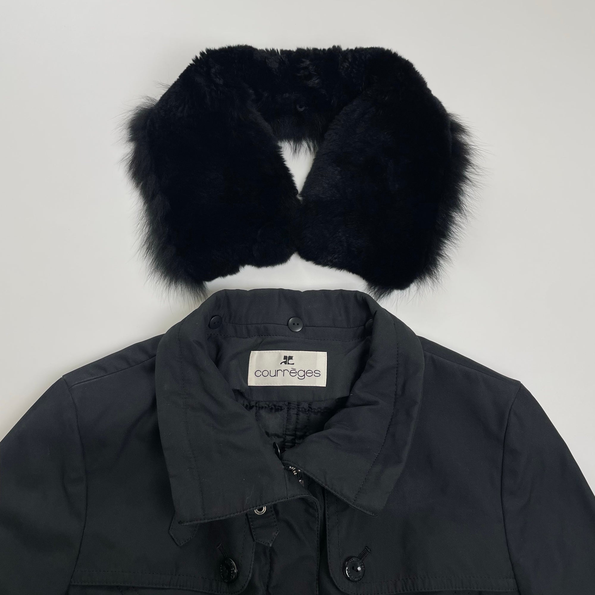 courreges クレージュ / ライナー付 リアルファー ジャケット ブラック 参考定価：60,000程度 SIZE:11