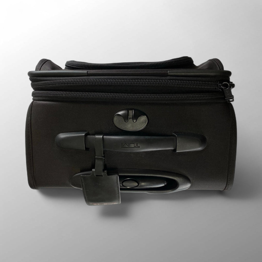 TUMI トゥミ / 26L収納 18インチ インターナショナル コンパクト キャリーオン ブラック 22018DH 参考定価：85,000+tax