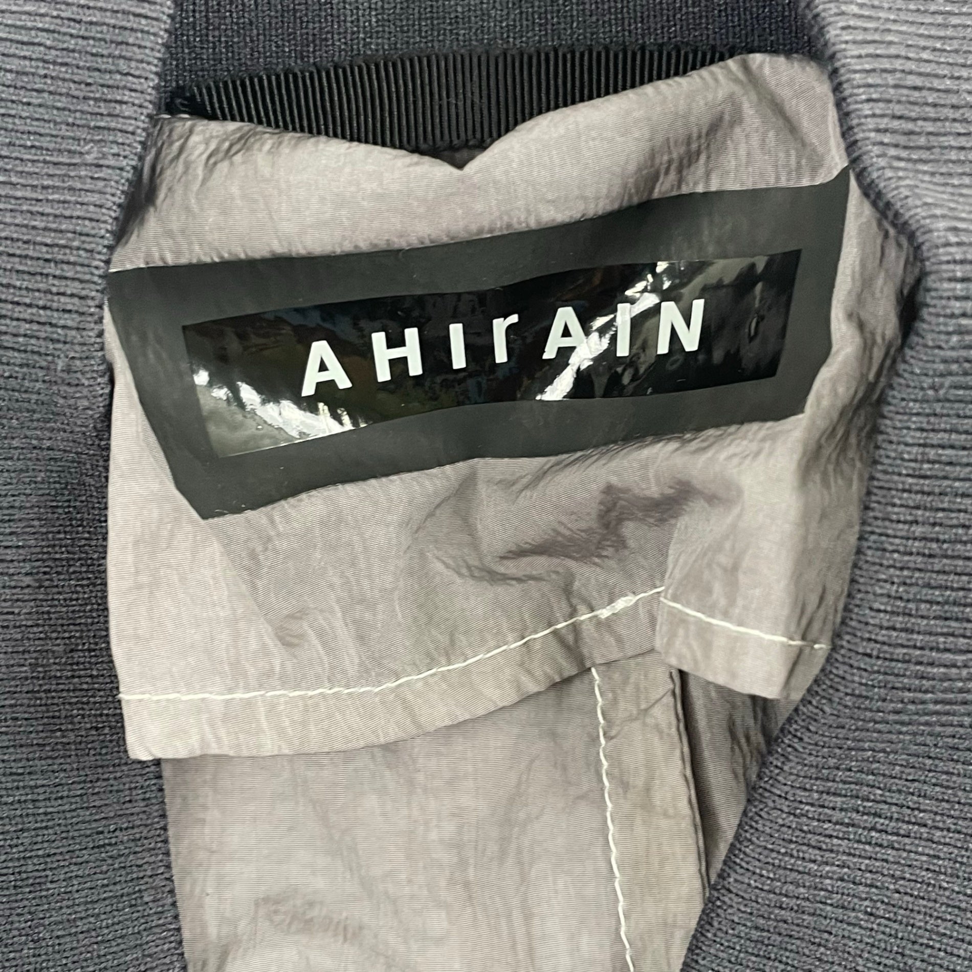 AHIRAIN / ナイロンブルゾン 未使用品 参考定価：80,000程度 SIZE:M