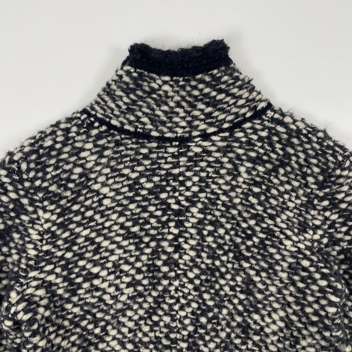 EMPORIO ARMANI / パイピングツイードニットジャケット 参考定価：100,000程度 SIZE:42