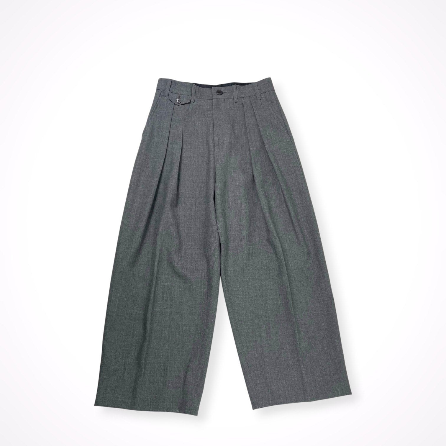 STUDIO NICHOLSON × BEAMS PLUS / 別注 ALVY DOUBLE PLEAT 参考定価：52,000+tax SIZE:S