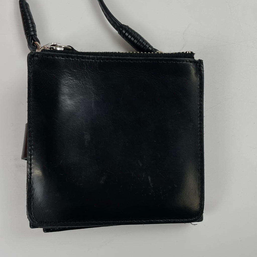 TOGA PULLA トーガプルラ / レザーショルダーウォレット 箱付 ブラック 参考定価：30,000+tax