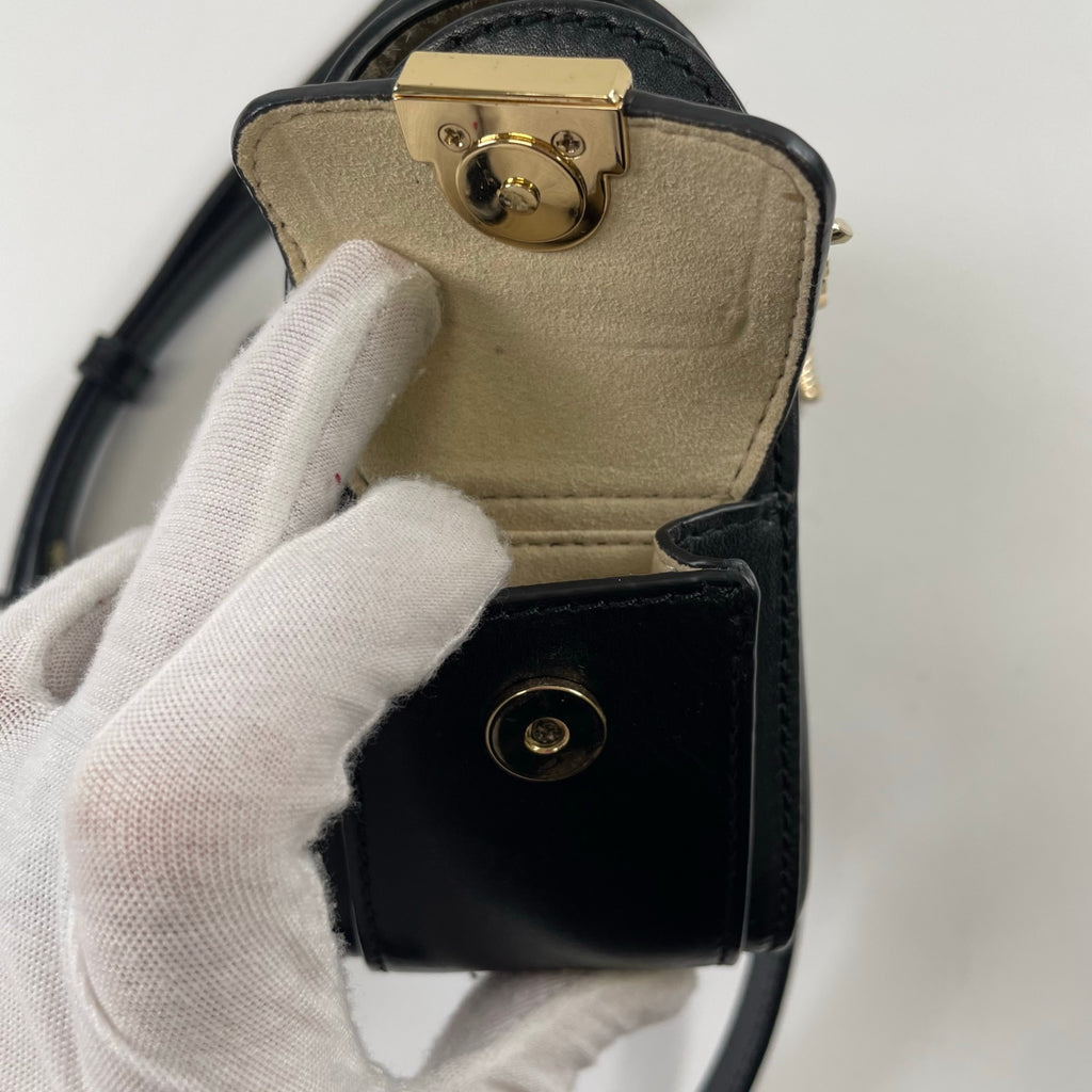 MICHAEL MICHAEL KORS / チェーンショルダー カメラバッグ ブラック 参考定価：42,000程度