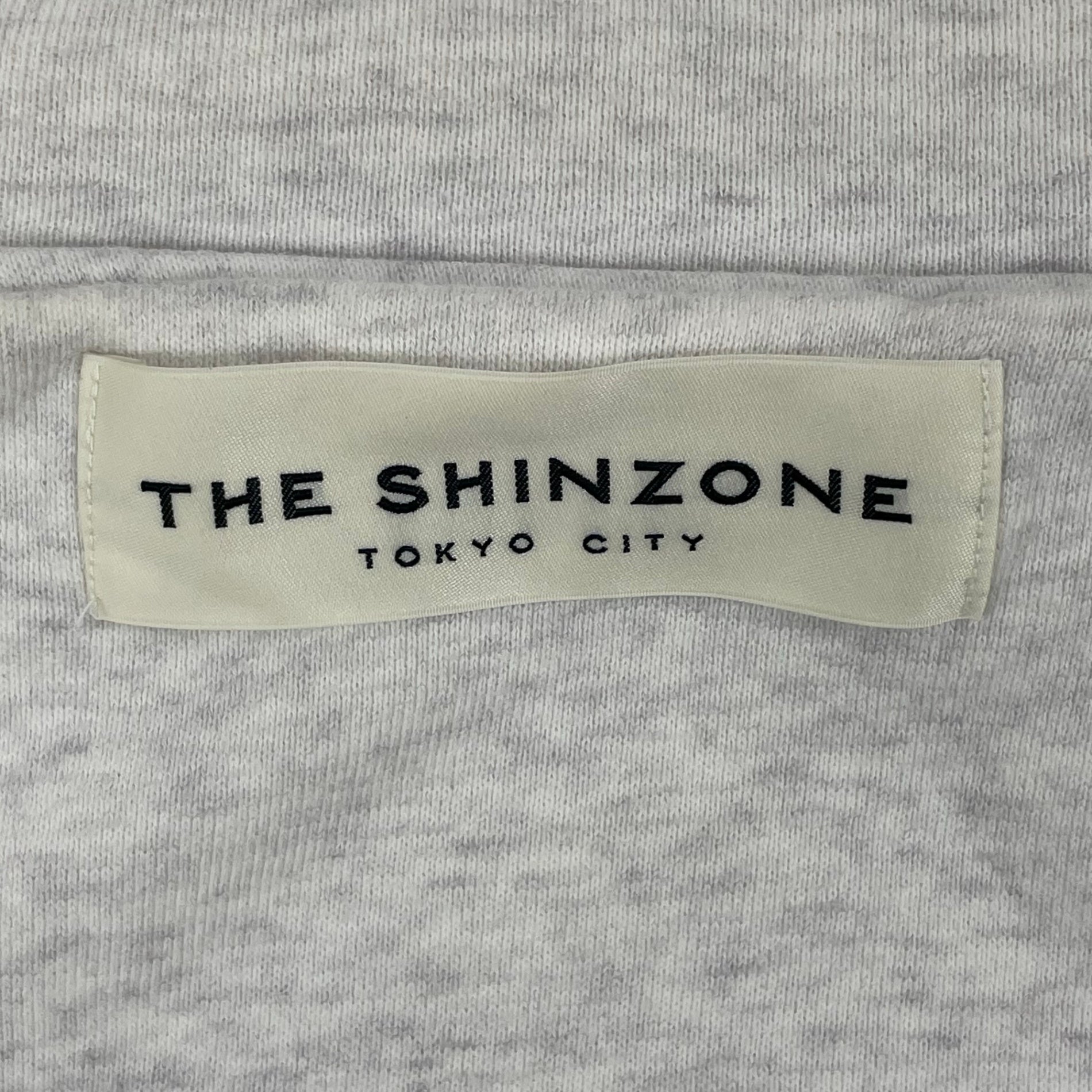 THE SHINZONE / HALF ZIP SWEAT 参考定価：24,800+tax SIZE:FREE