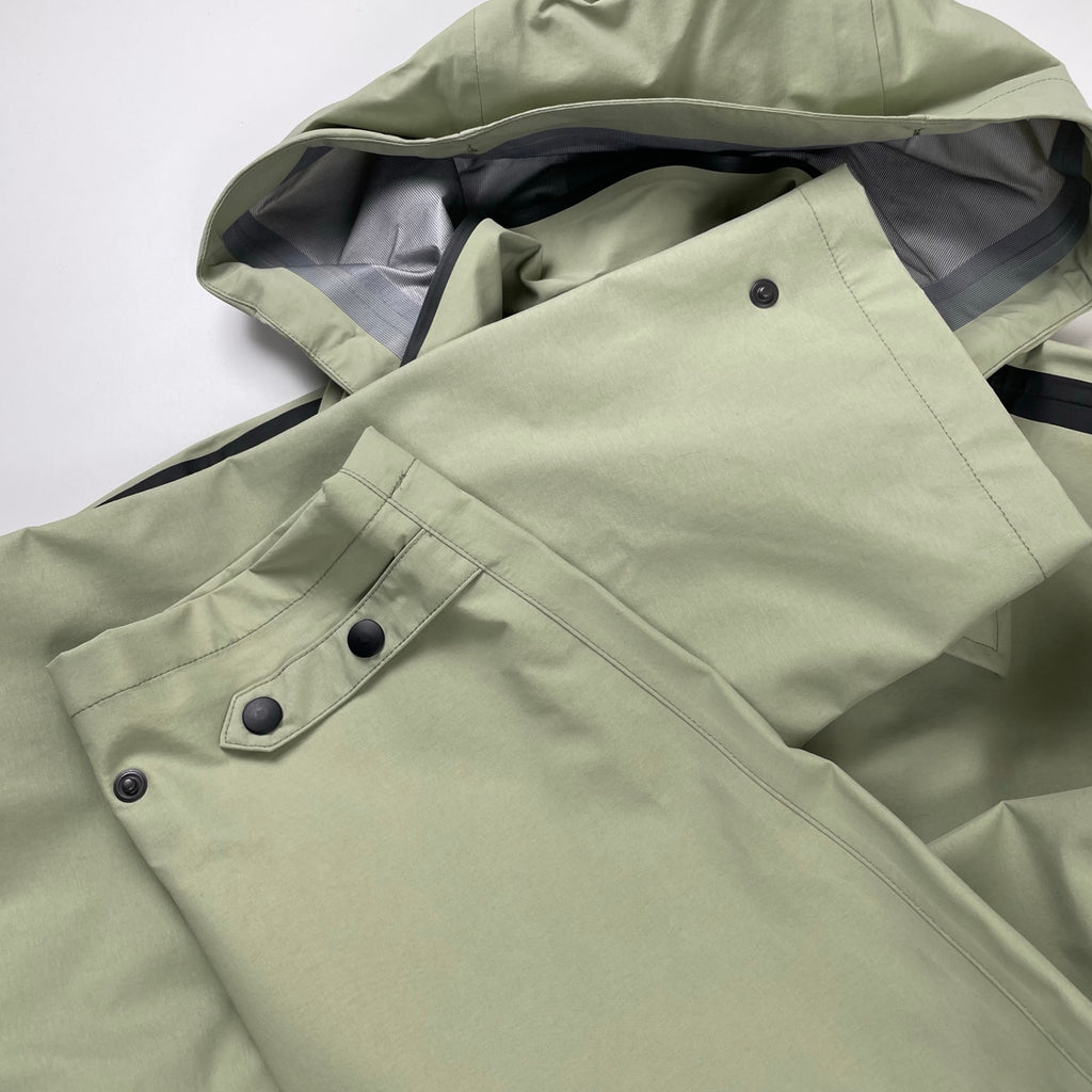 UNUSED アンユーズド / Nylon Coat US2351 未使用 参考定価：64,000+tax SIZE:2