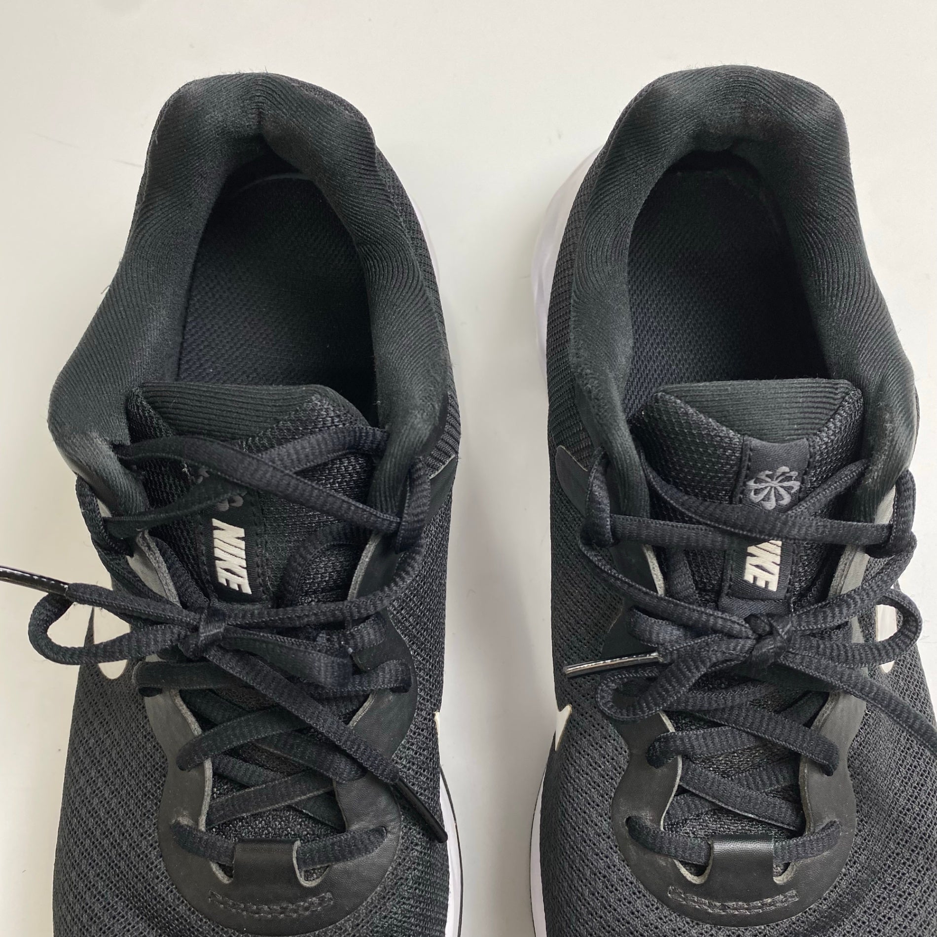 NIKE ナイキ / レボリューション 6 DC3728-003 ホワイト×ブラック SIZE:26.5