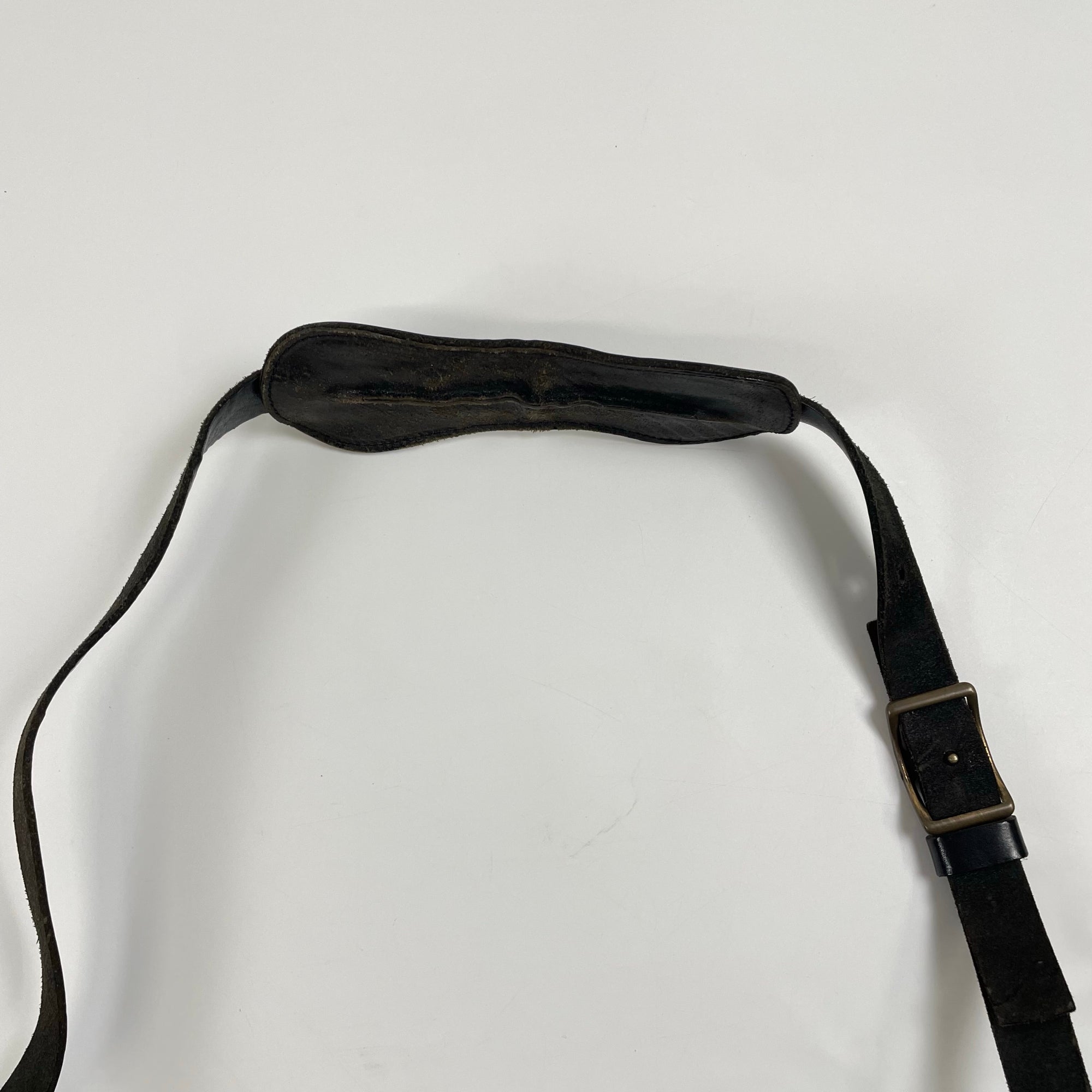 delle cose デレコーゼ / 2サイド レザーメッセンジャーバッグ 参考定価：100,000程度