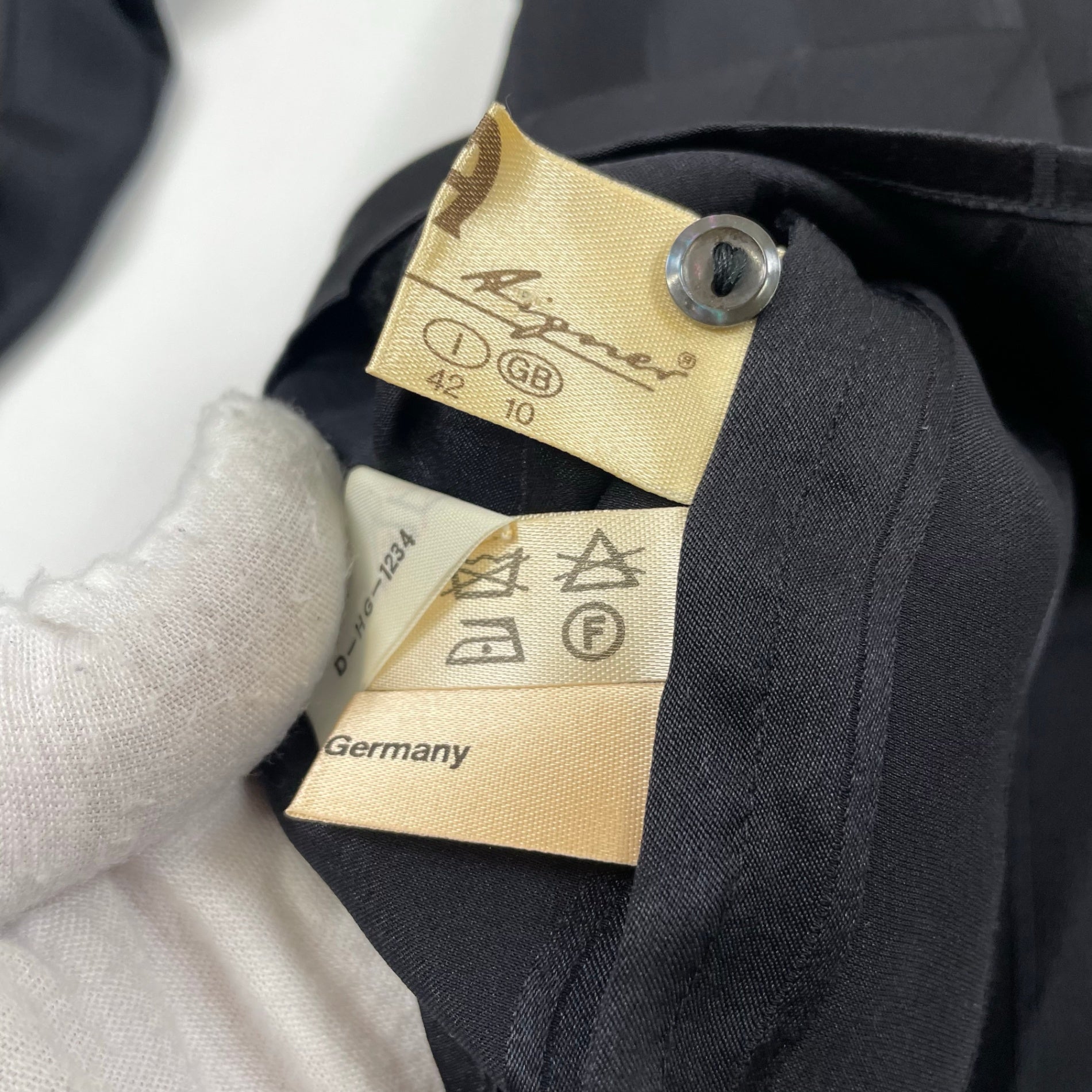 EURO VINTAGE / アシンメトリーシルクブラウス 参考定価：50,000程度 SIZE:42