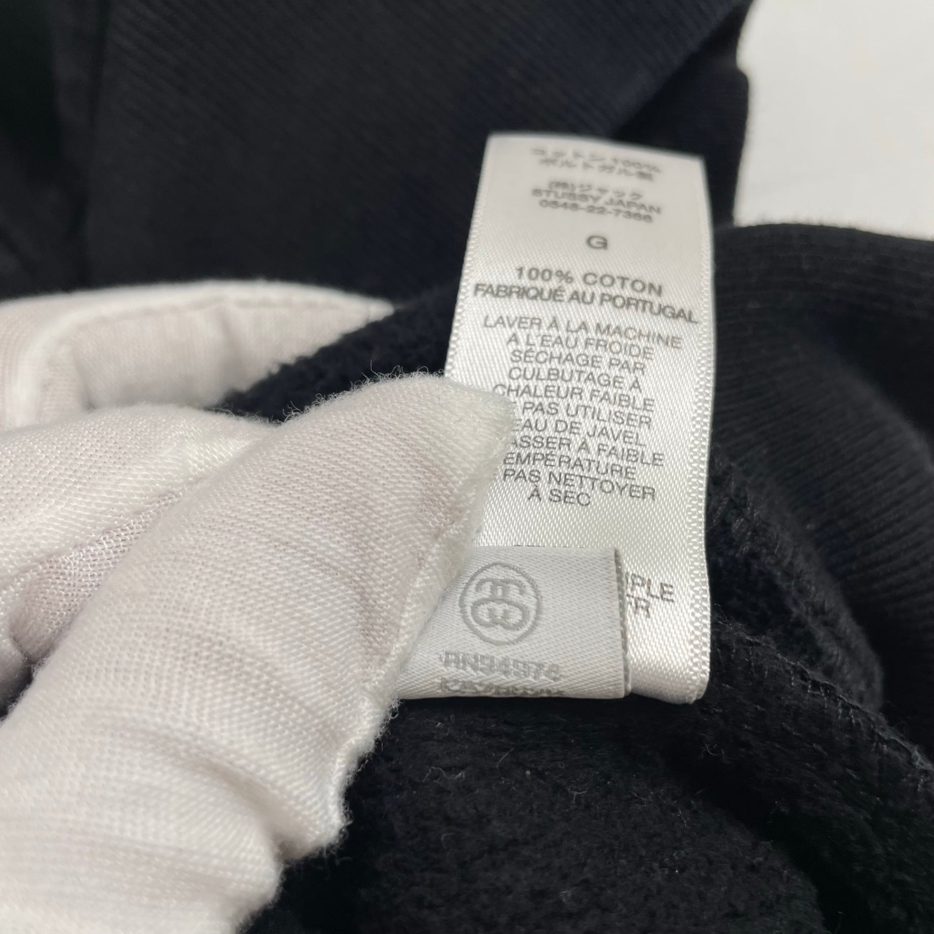 stussy / 刺繍ロゴフーディ ブラック SIZE：L