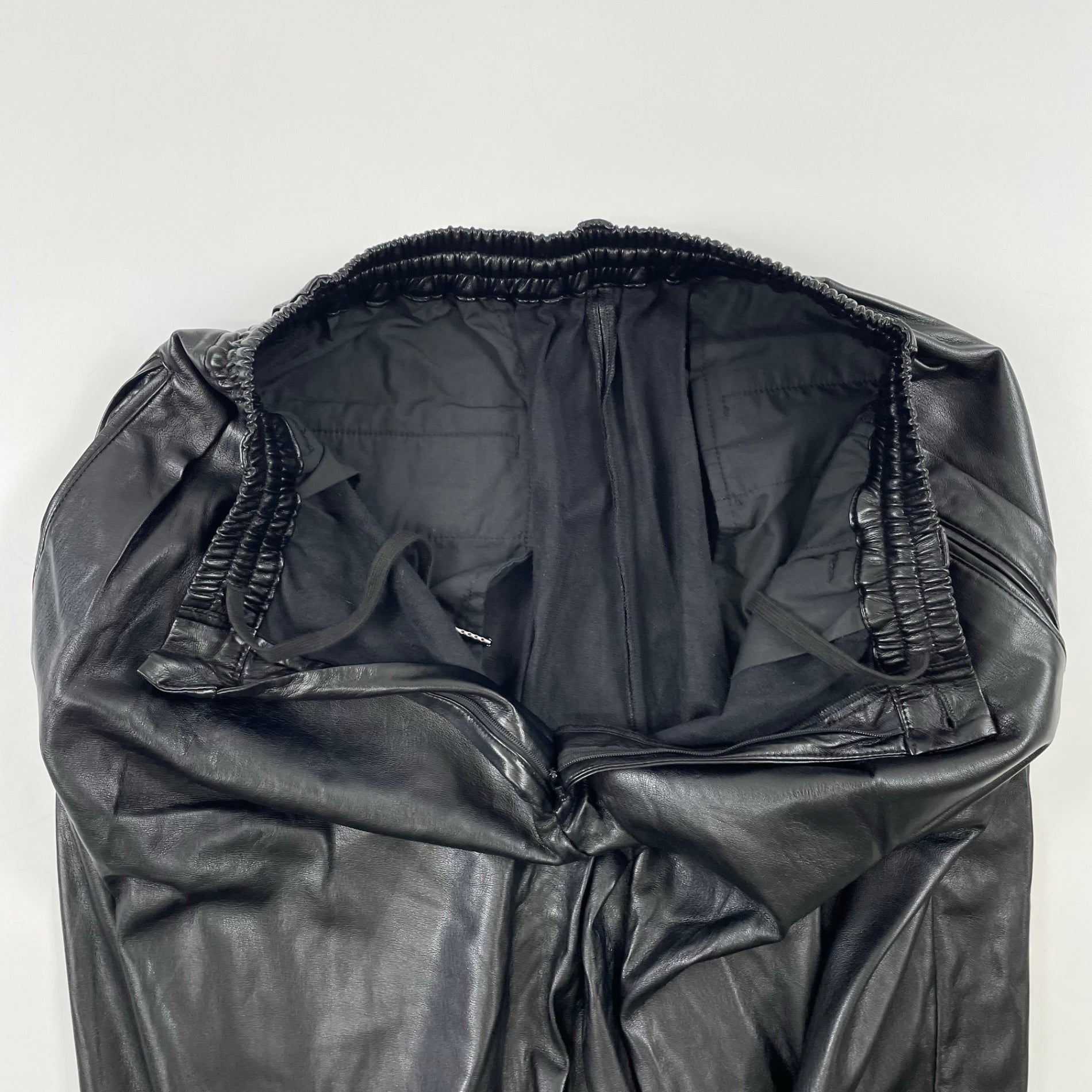 MAISON SPECIAL / プロテインレザー2タックサルエルパンツ 参考定価：23,000+tax SIZE:01