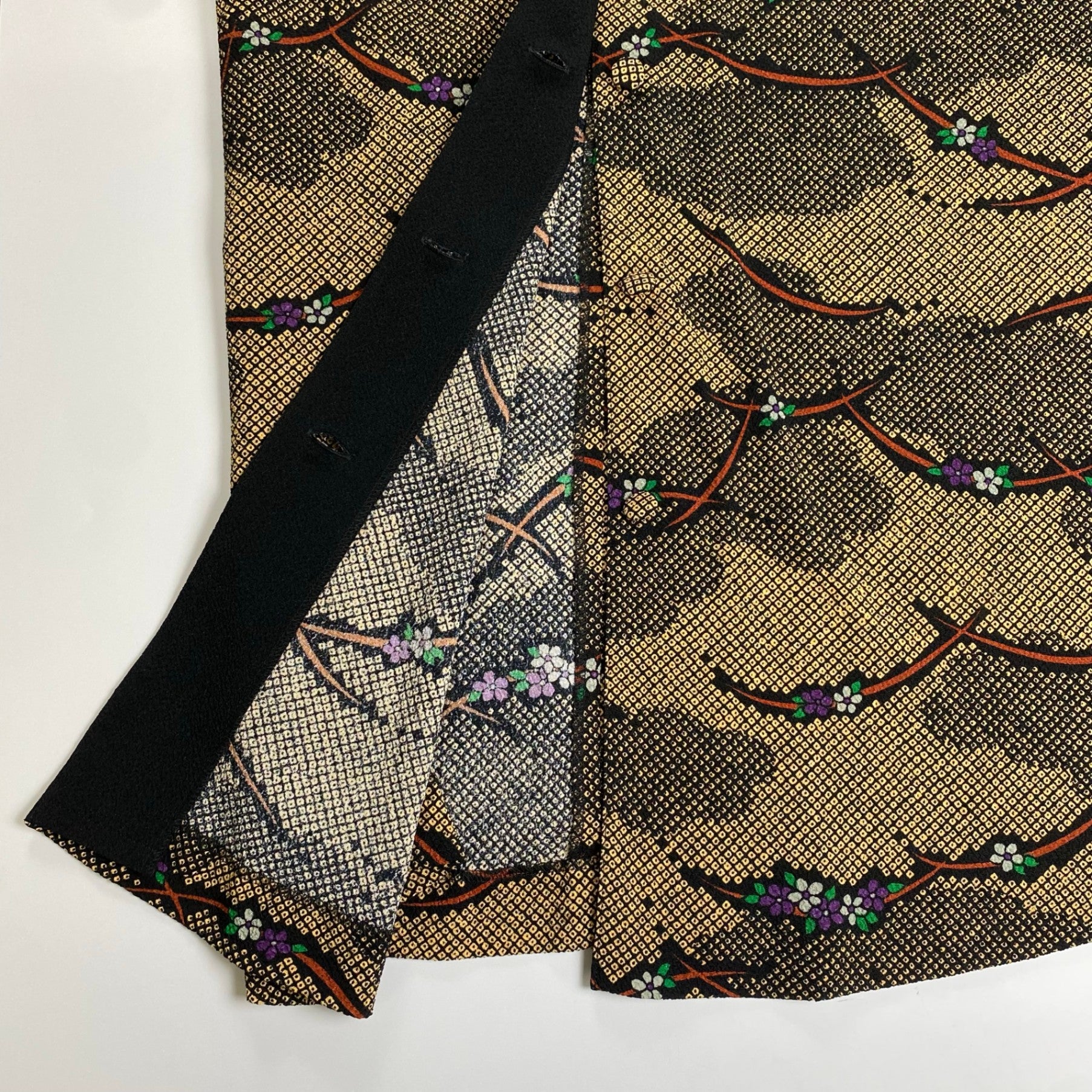 詩仙堂 SHISENDO TS COLLECTION / 金屏風絵 ノーカラーライトコート 長着 ちりめん 参考定価：40,000程度