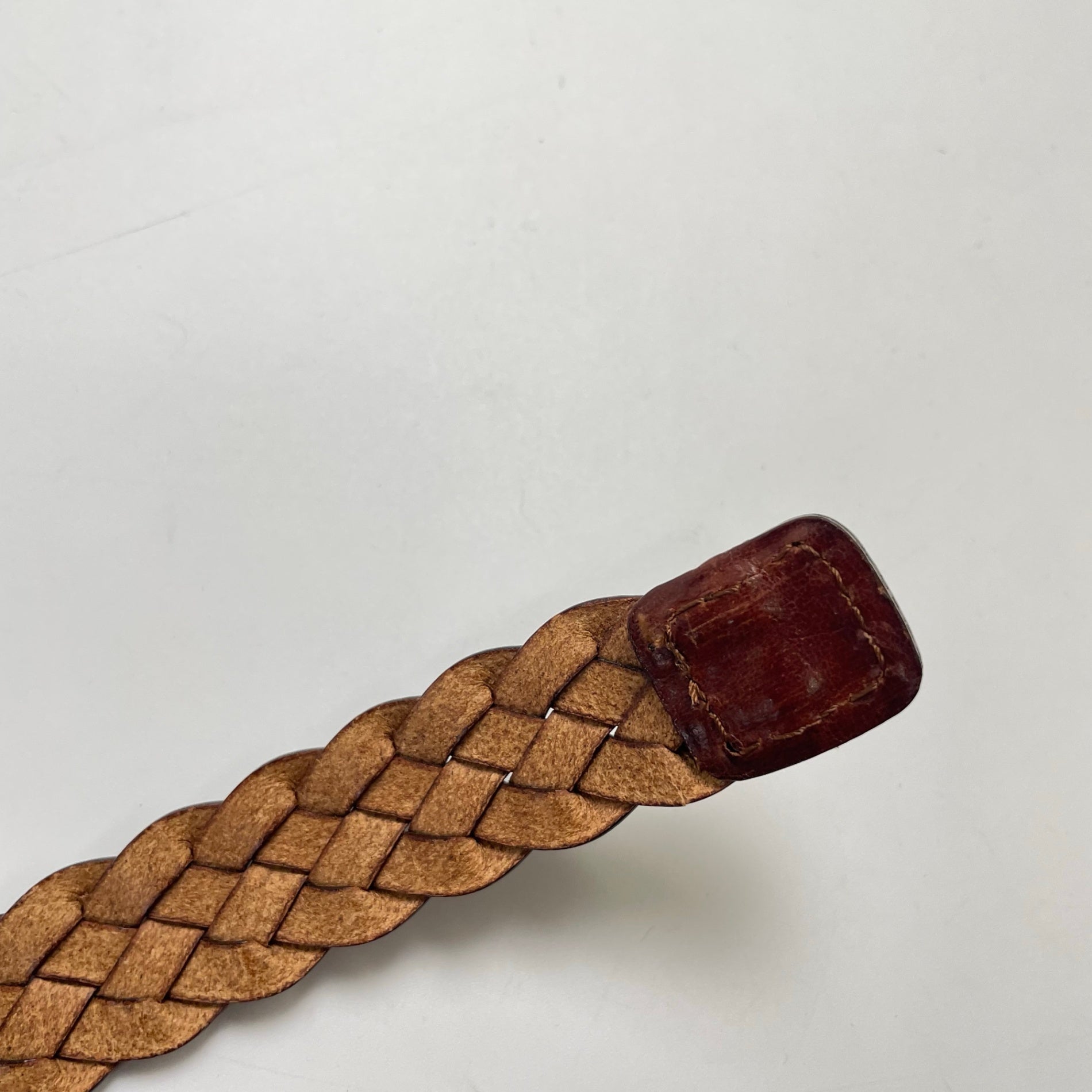Saddler's / 編み込みレザーベルト ゴールドバックル